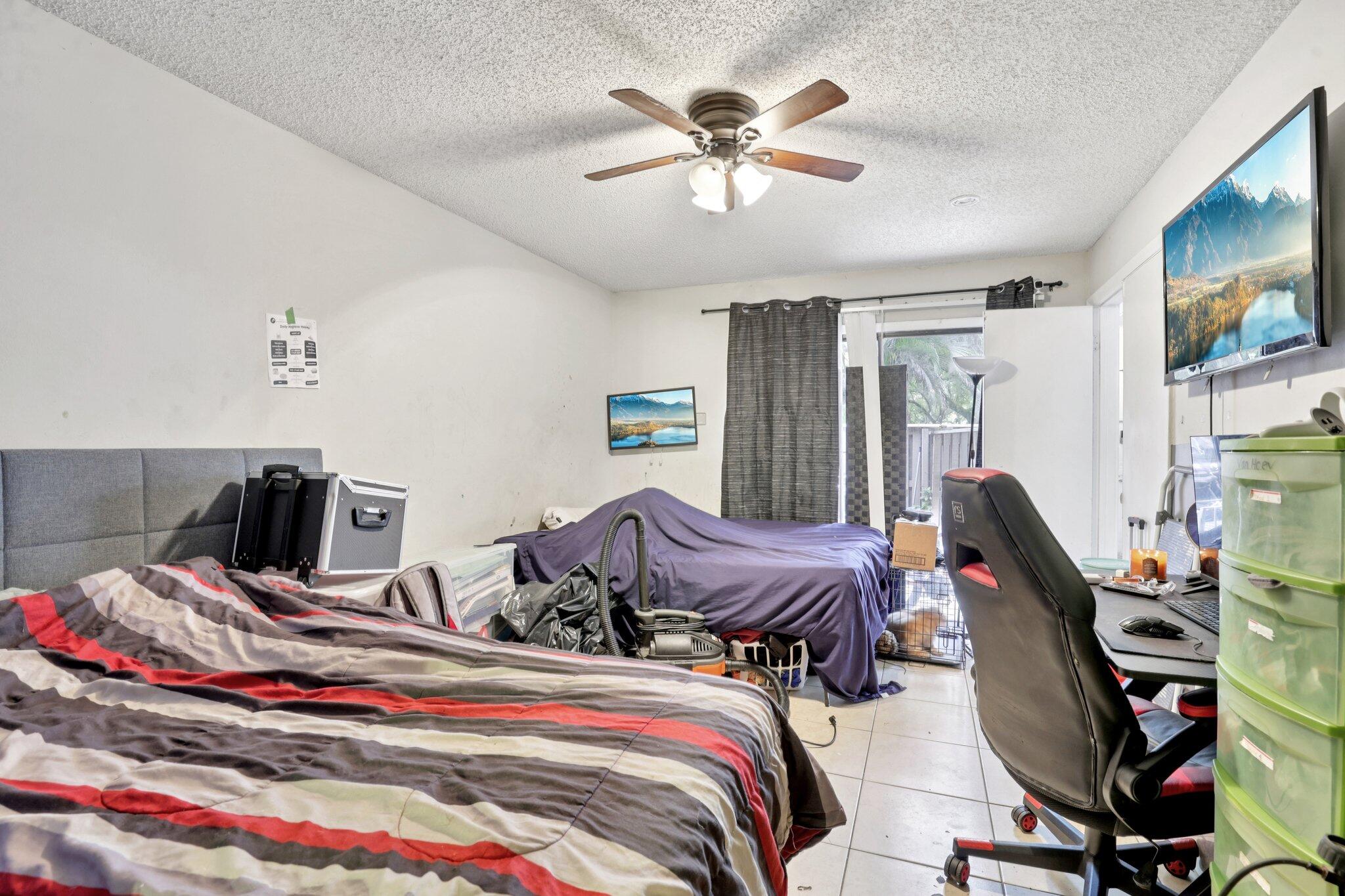 PLAYERS PLACE - Residential