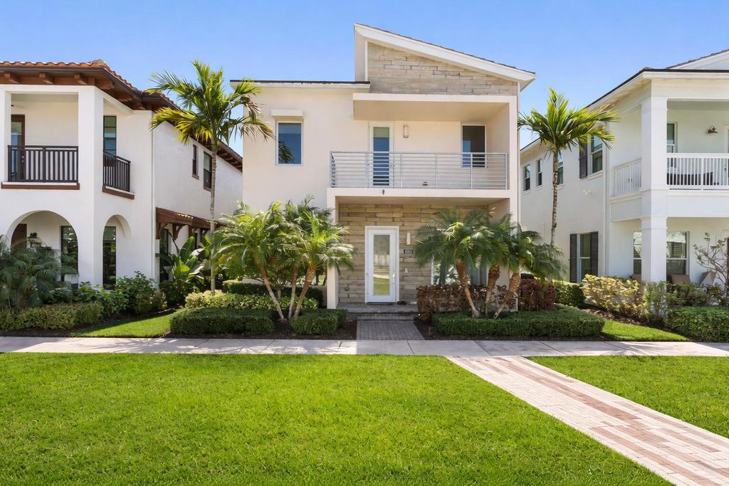 Photo of 1030 Faulkner Terrace, Palm Beach Gardens, FL 33418 (MLS # B26000324)