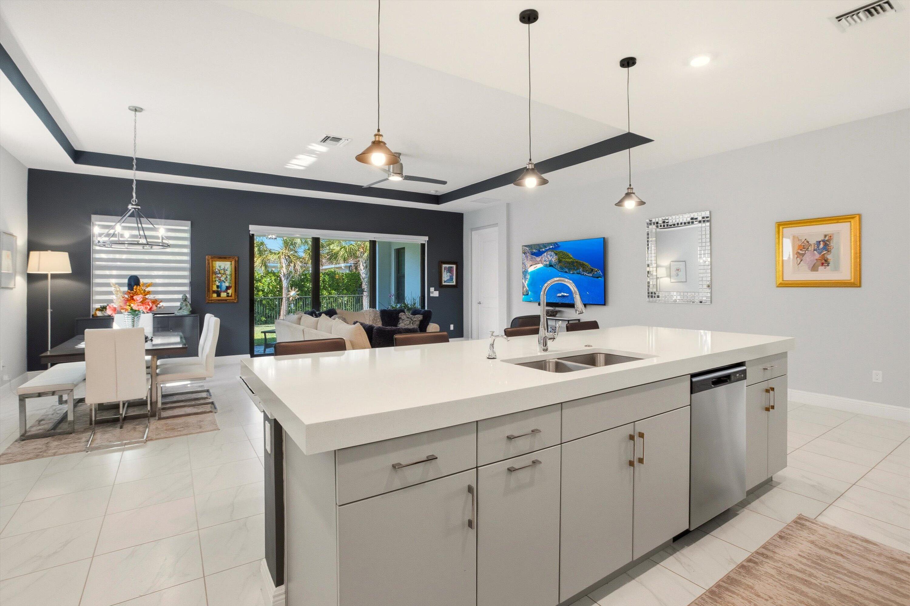 CRESSWIND PALM BEACH - Residential