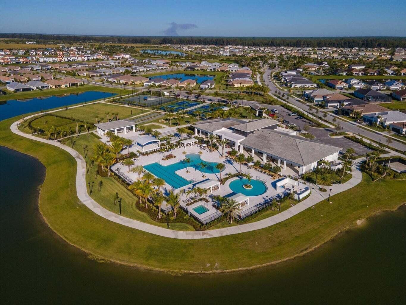 CRESSWIND PALM BEACH - Residential