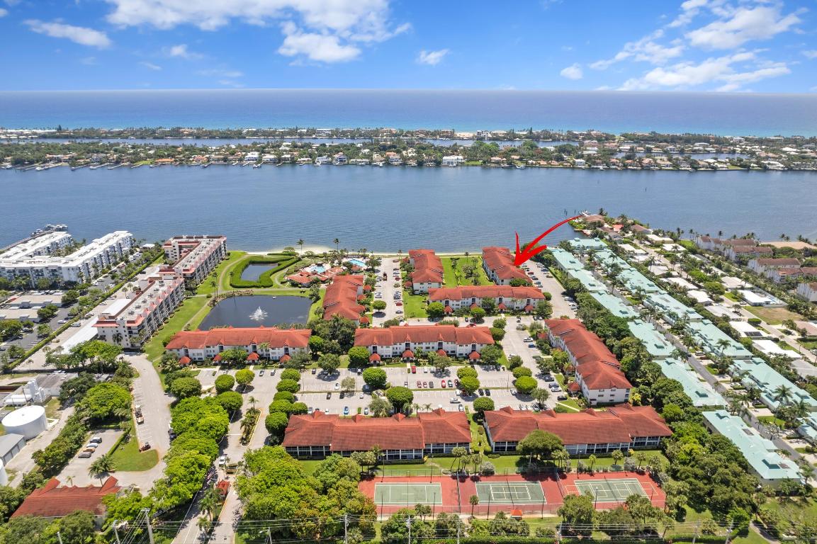 HALF MOON BAY CONDO - Residential