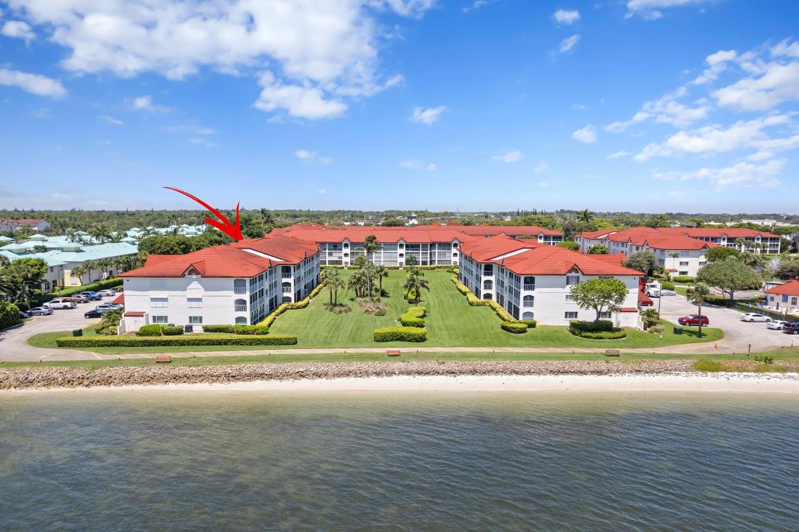 HALF MOON BAY CONDO - Residential