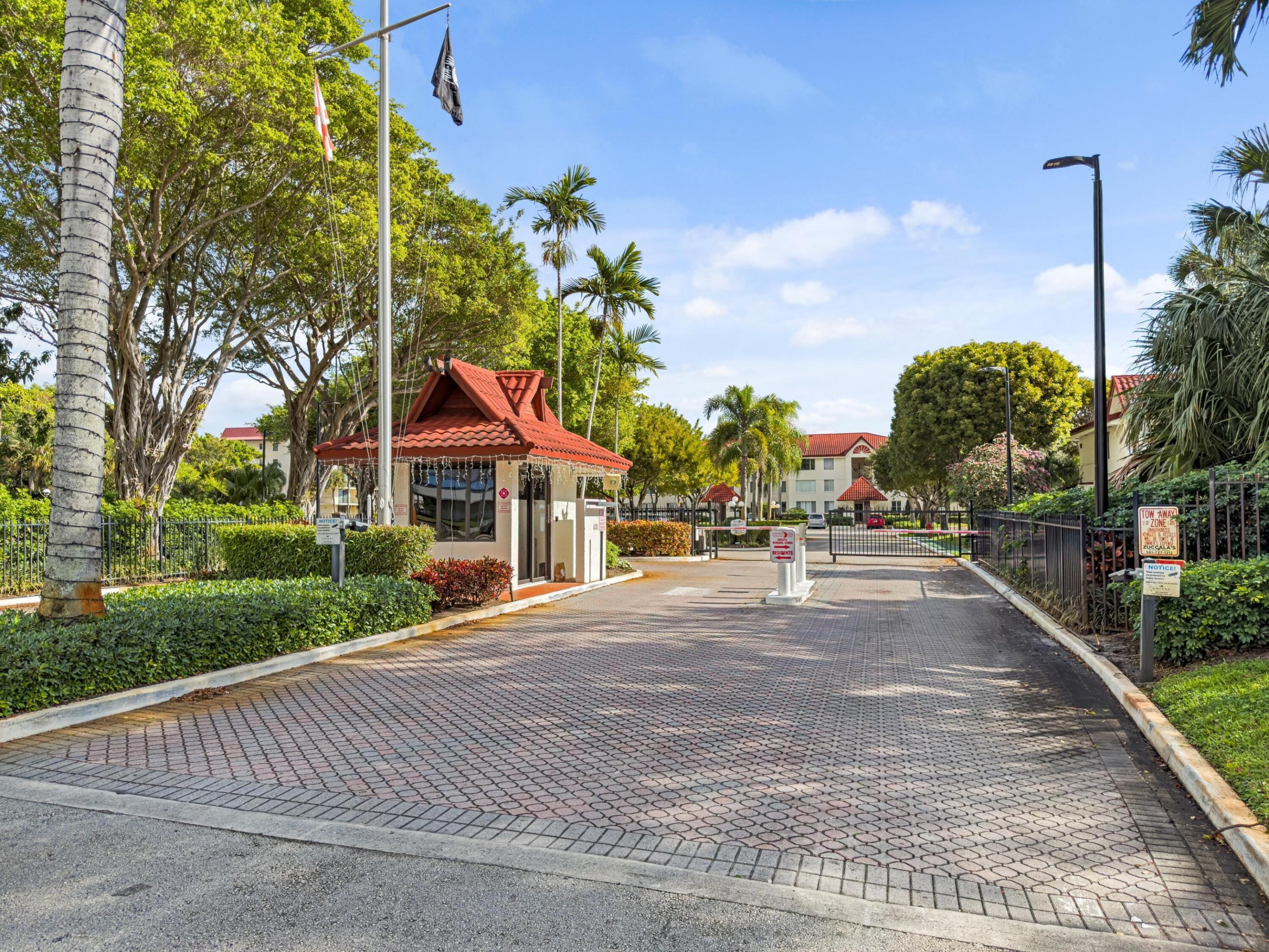 HALF MOON BAY CONDO - Residential