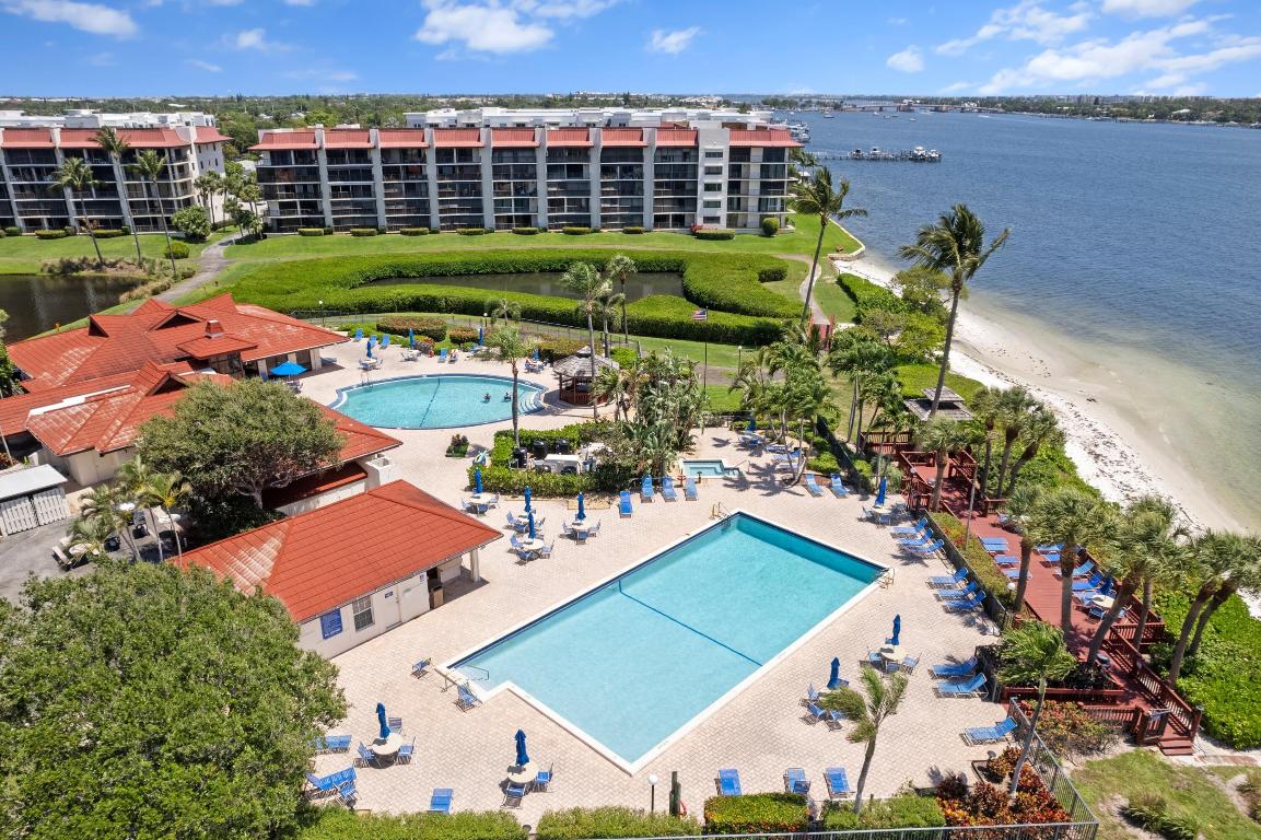 HALF MOON BAY CONDO - Residential