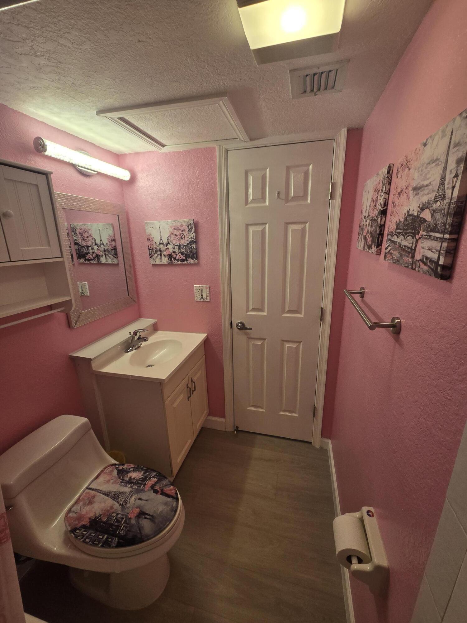 CHAROLAIS CONDO - Residential