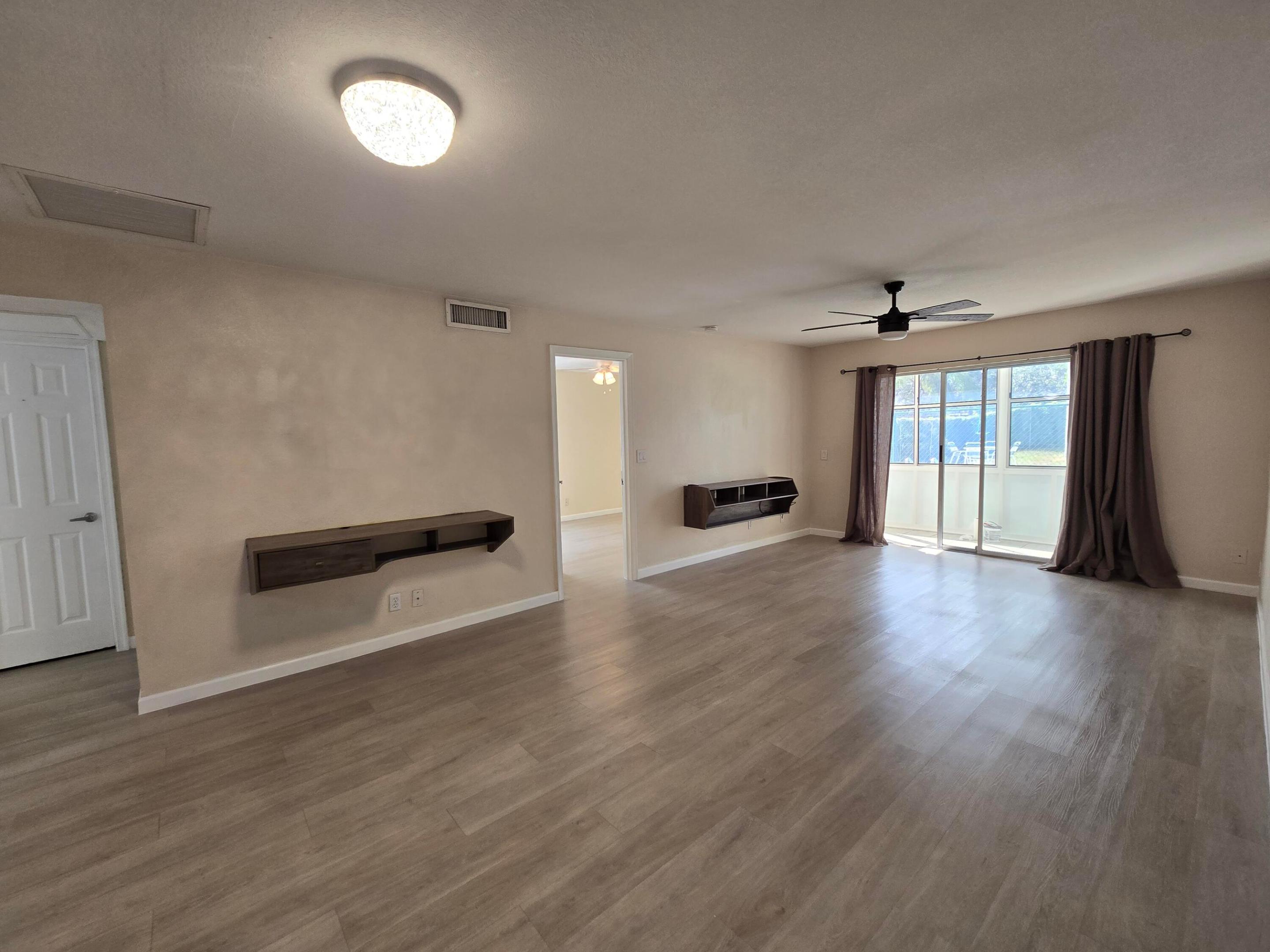 CHAROLAIS CONDO - Residential