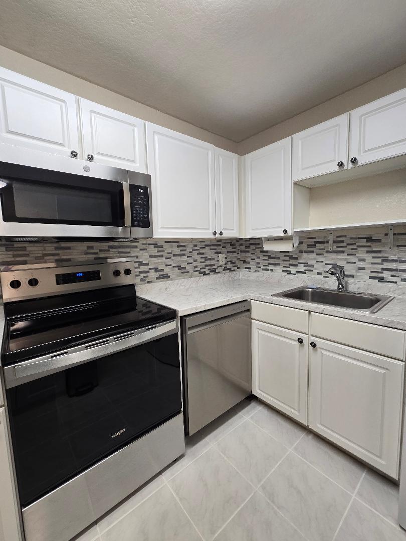 CHAROLAIS CONDO - Residential