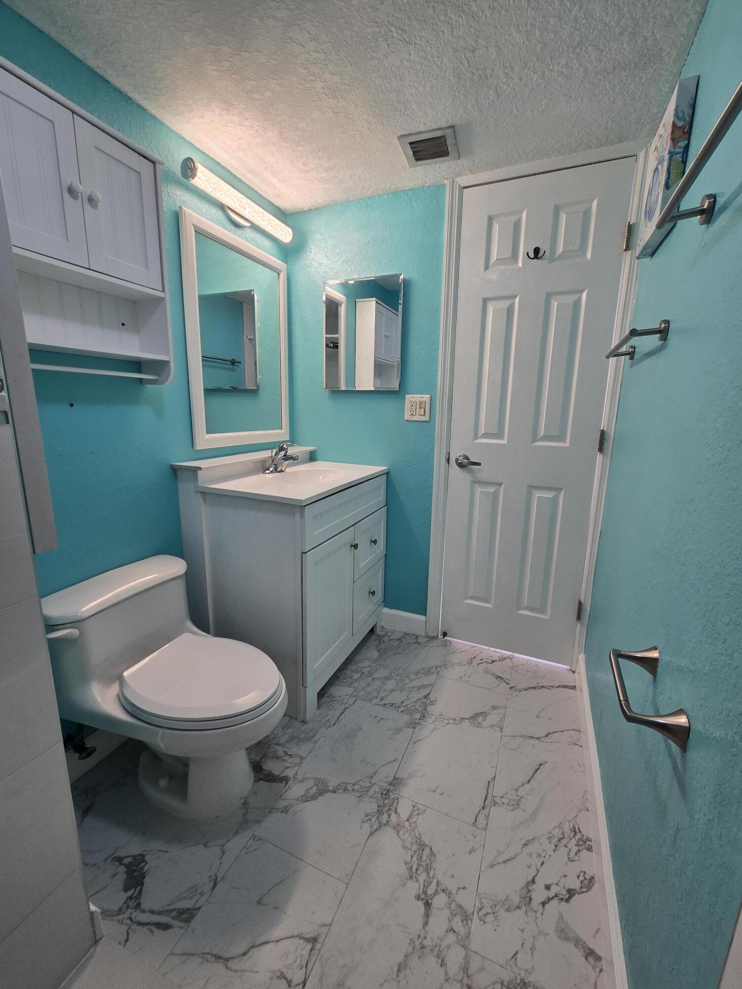 CHAROLAIS CONDO - Residential