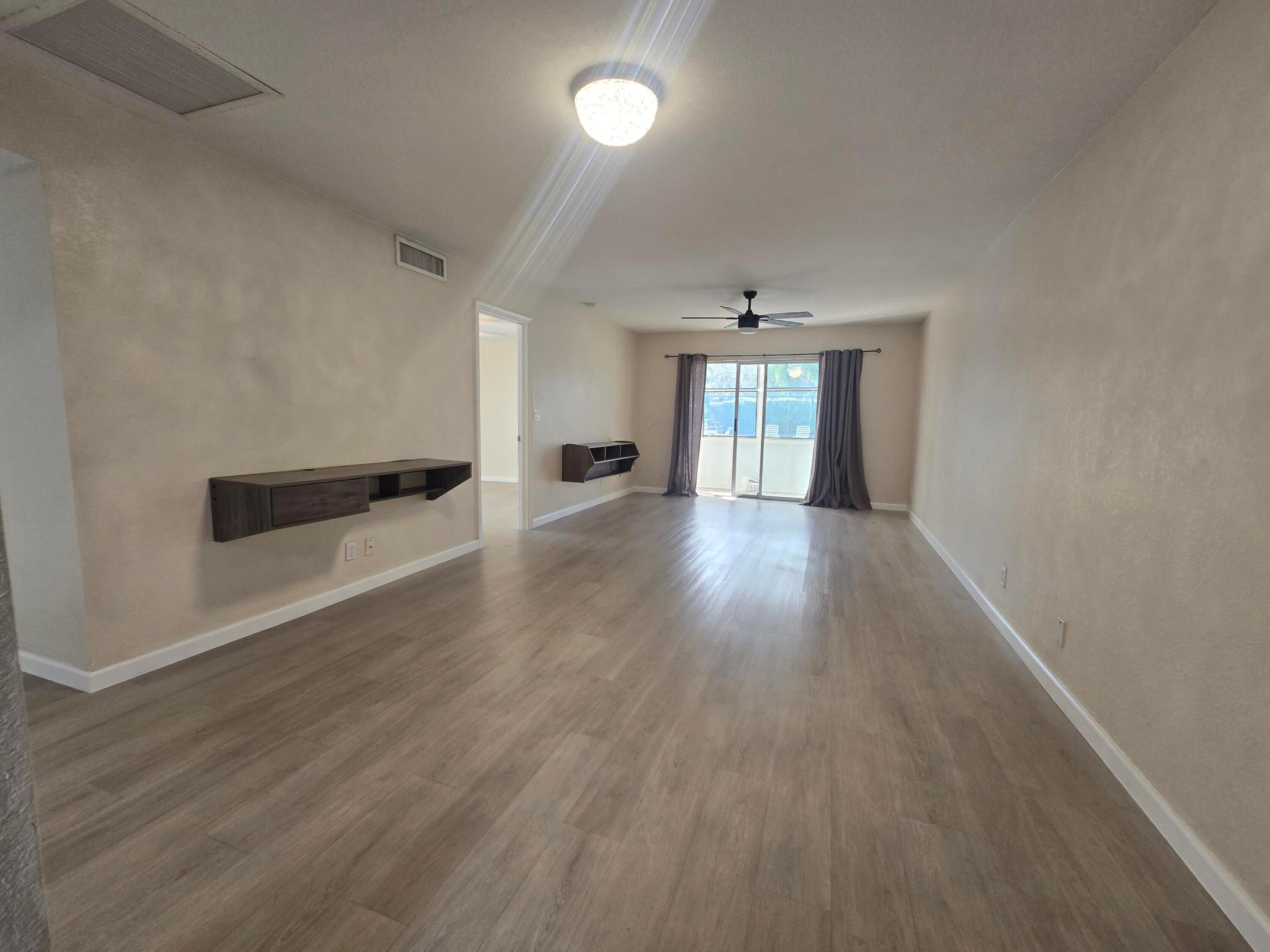 CHAROLAIS CONDO - Residential