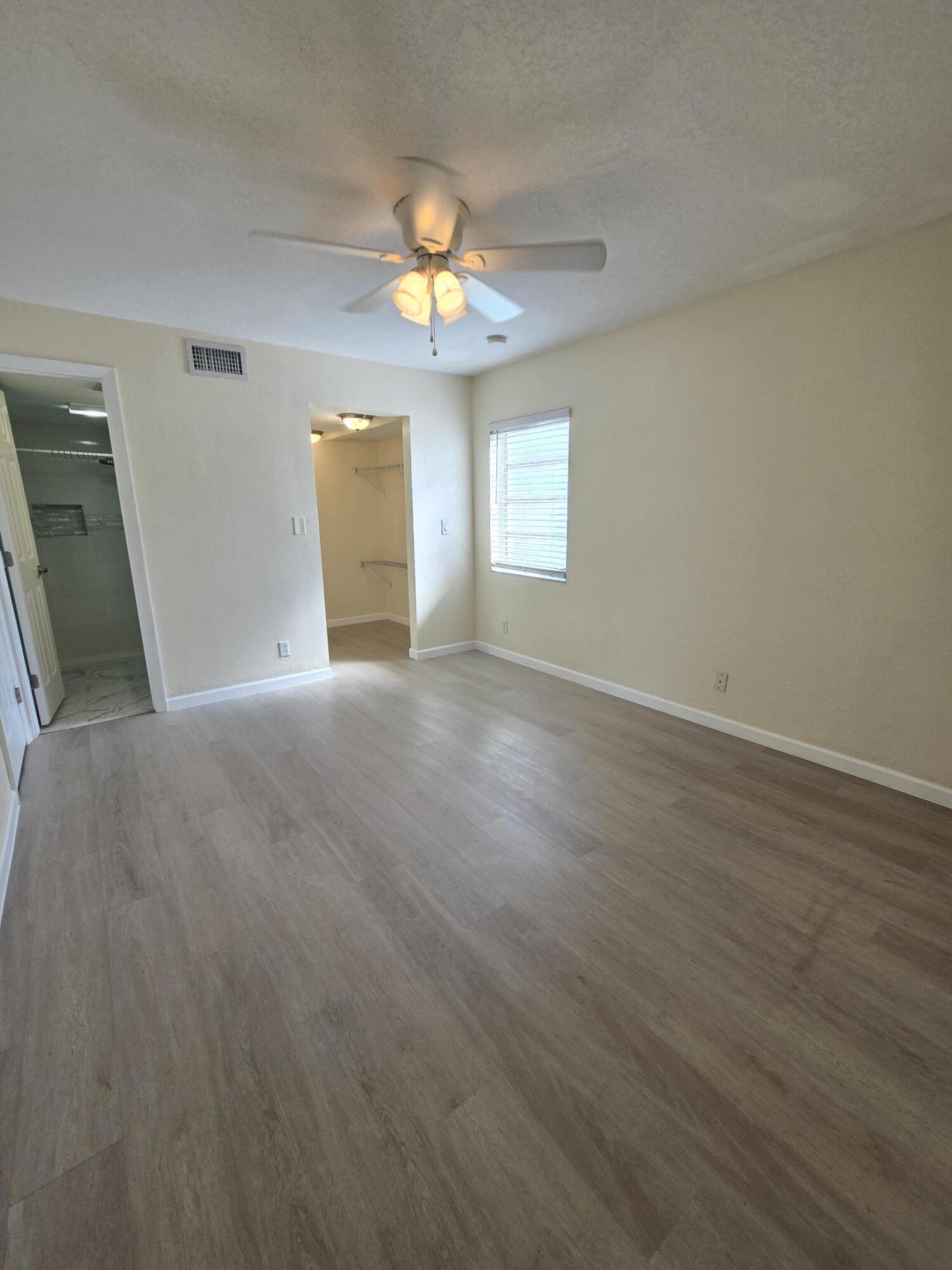 CHAROLAIS CONDO - Residential