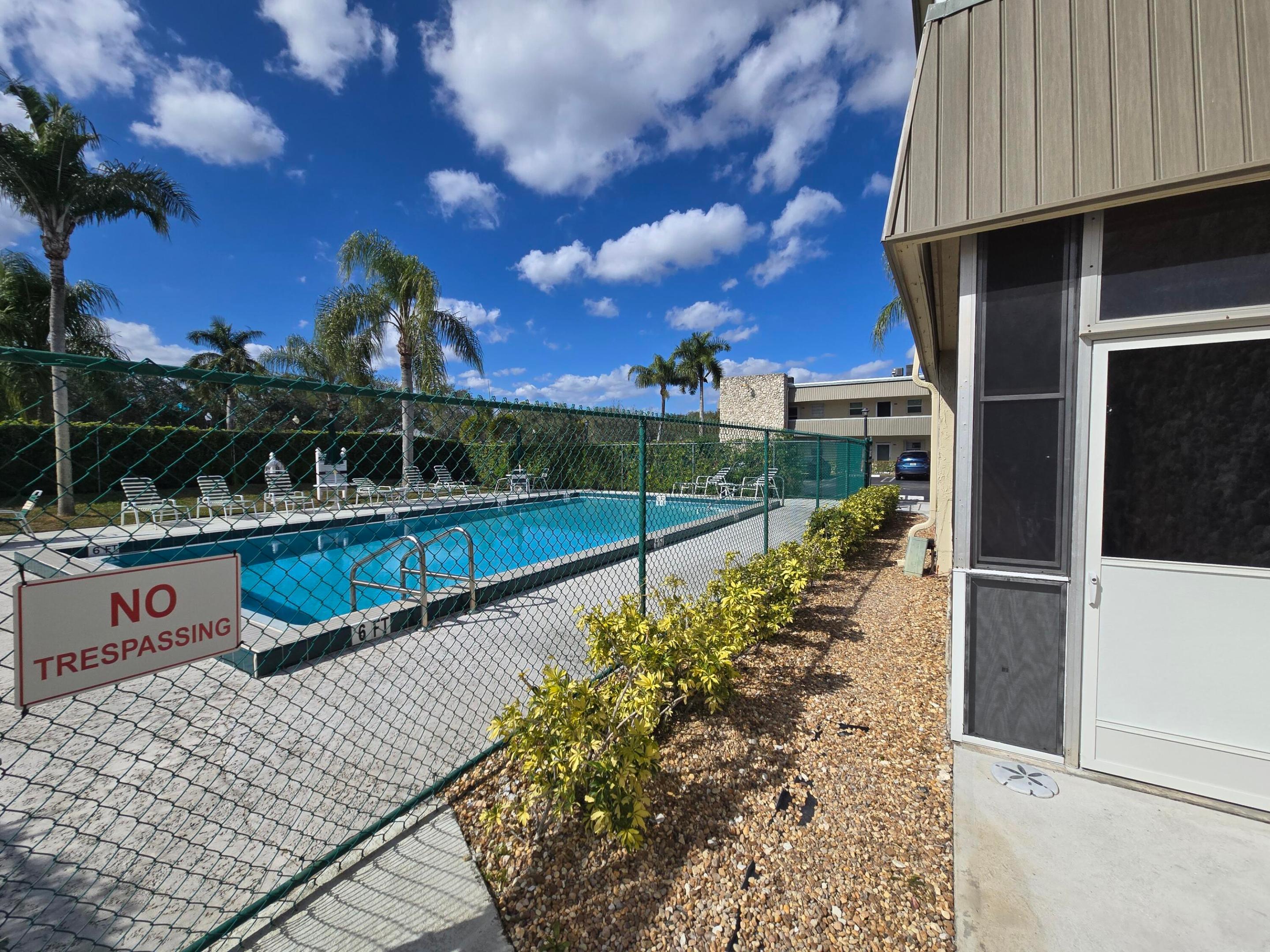 CHAROLAIS CONDO - Residential