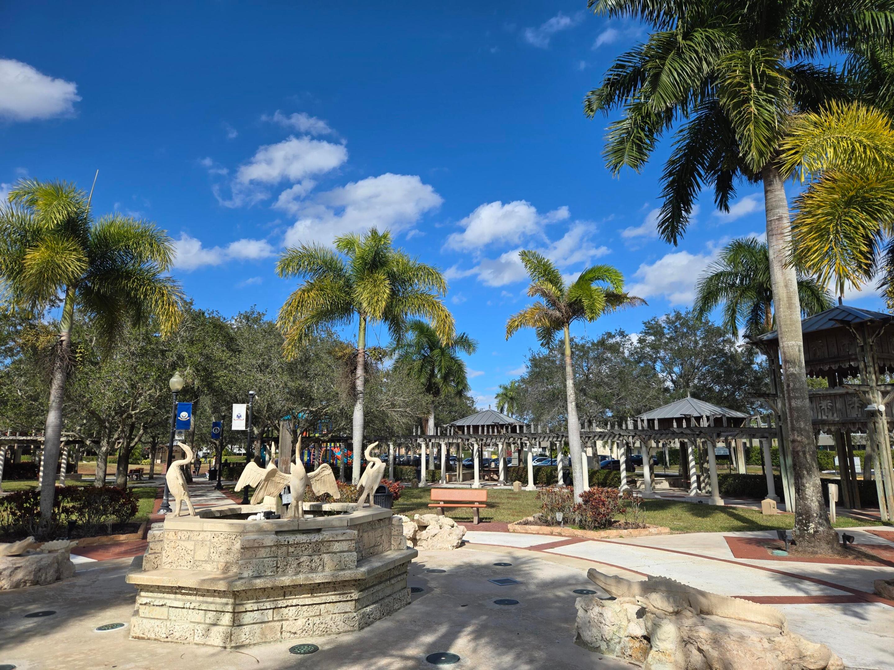 CHAROLAIS CONDO - Residential