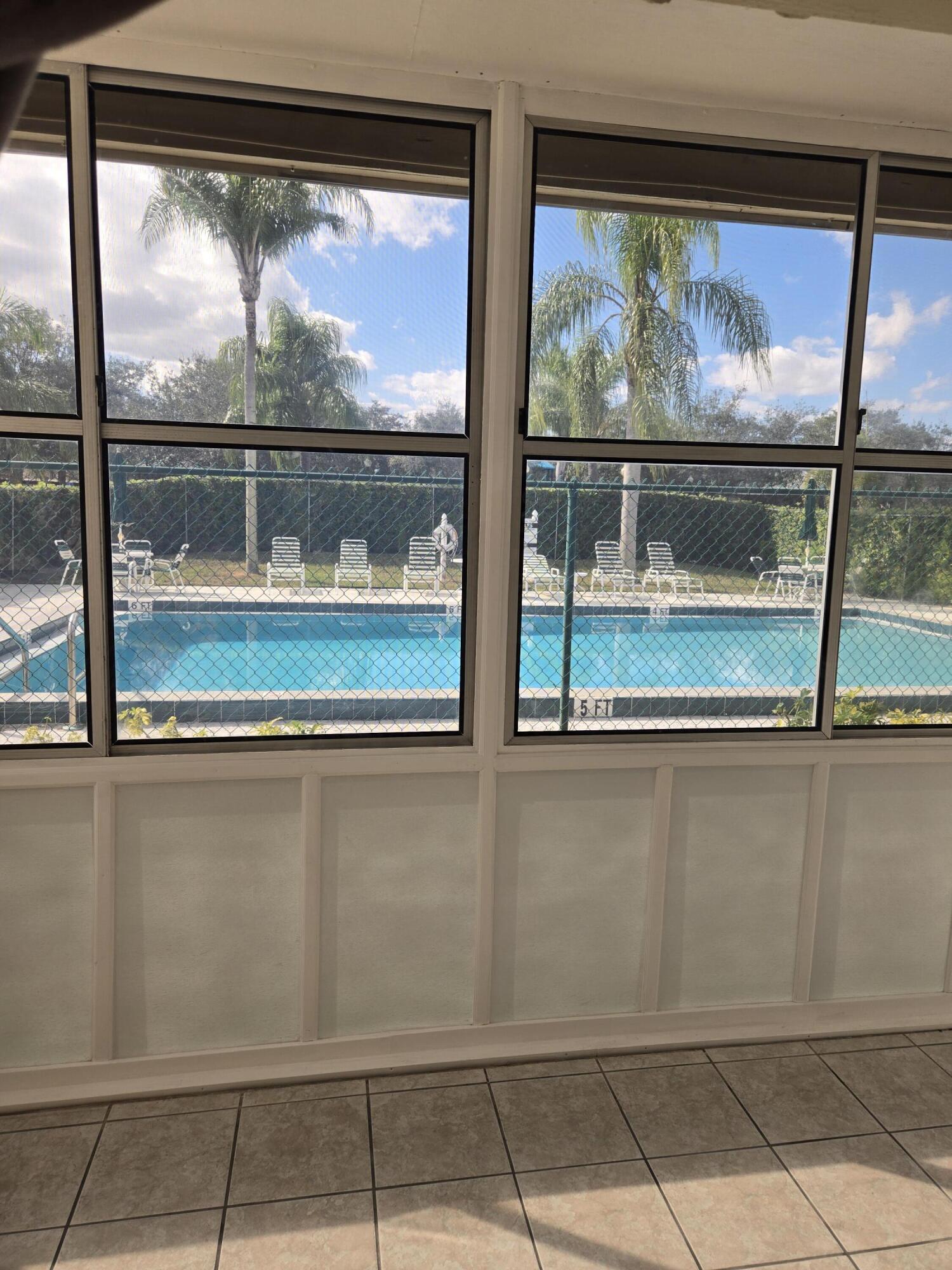 CHAROLAIS CONDO - Residential