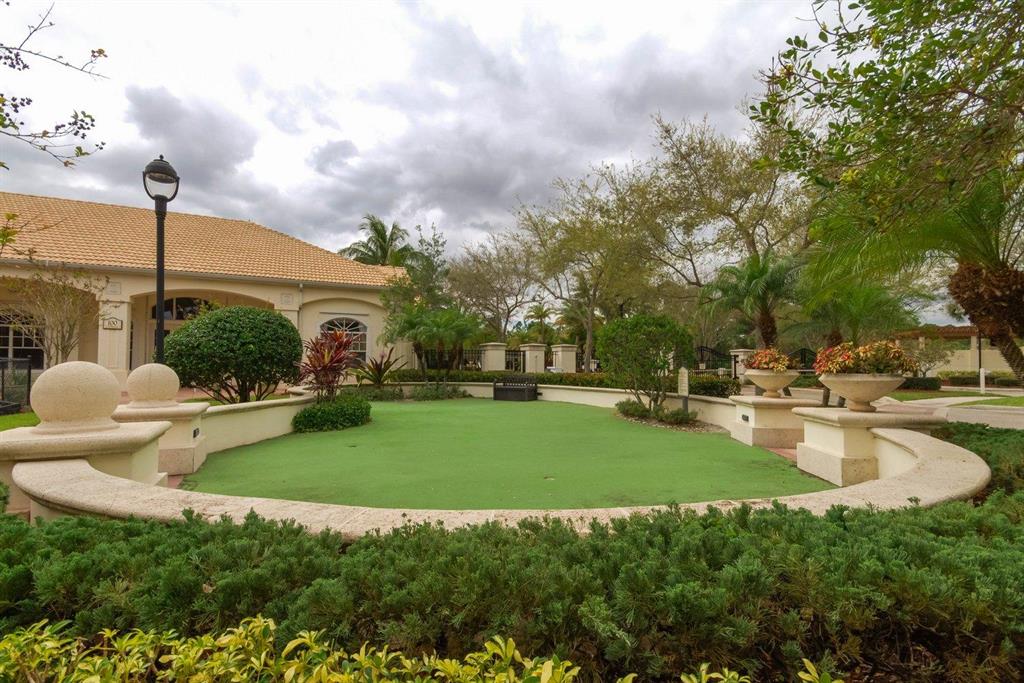 FIORE AT THE GARDENS CONDO - Residential Lease