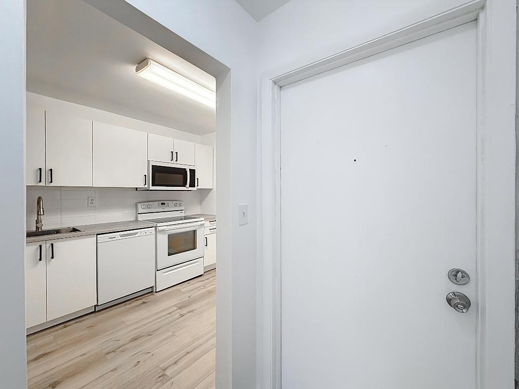 961 NW 45th Street 3