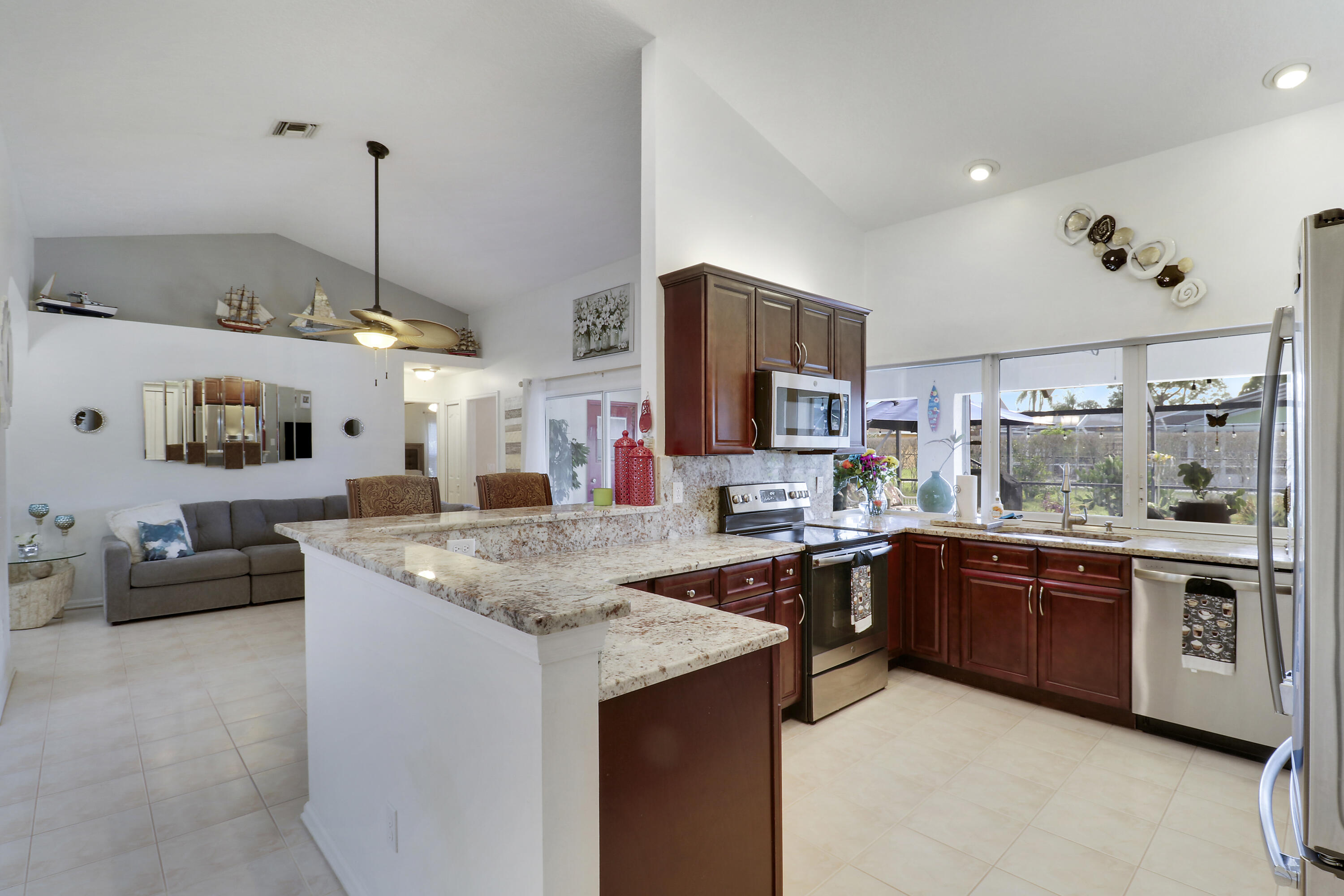 PORT ST LUCIE SECTION 13 - Residential