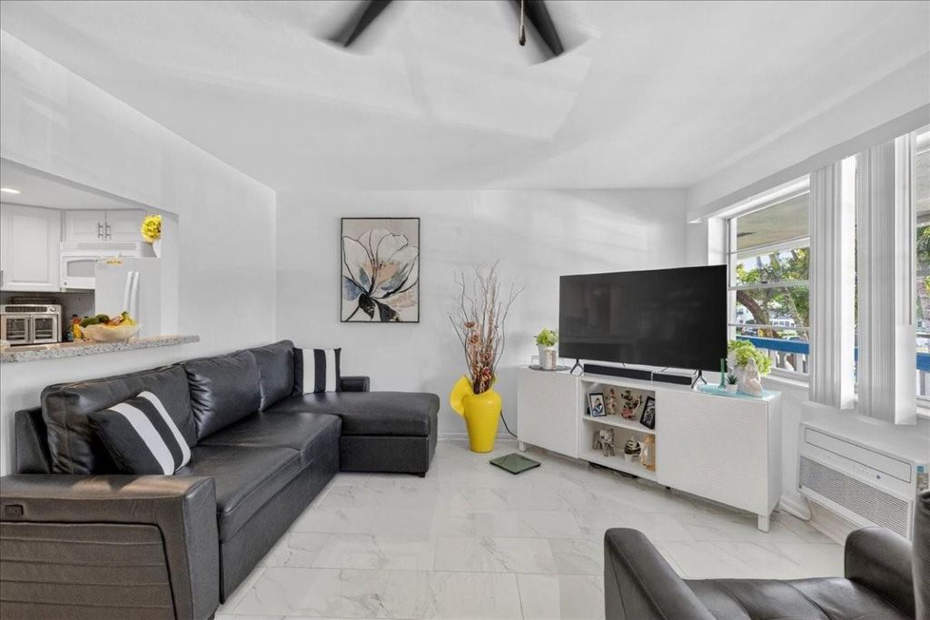 Photo of 269 Durham G #269, Deerfield Beach, FL 33442 (MLS # F10545932)