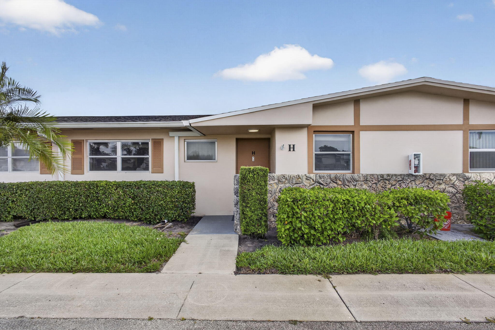 2703 Dudley Drive W H, West Palm Beach FL 33415