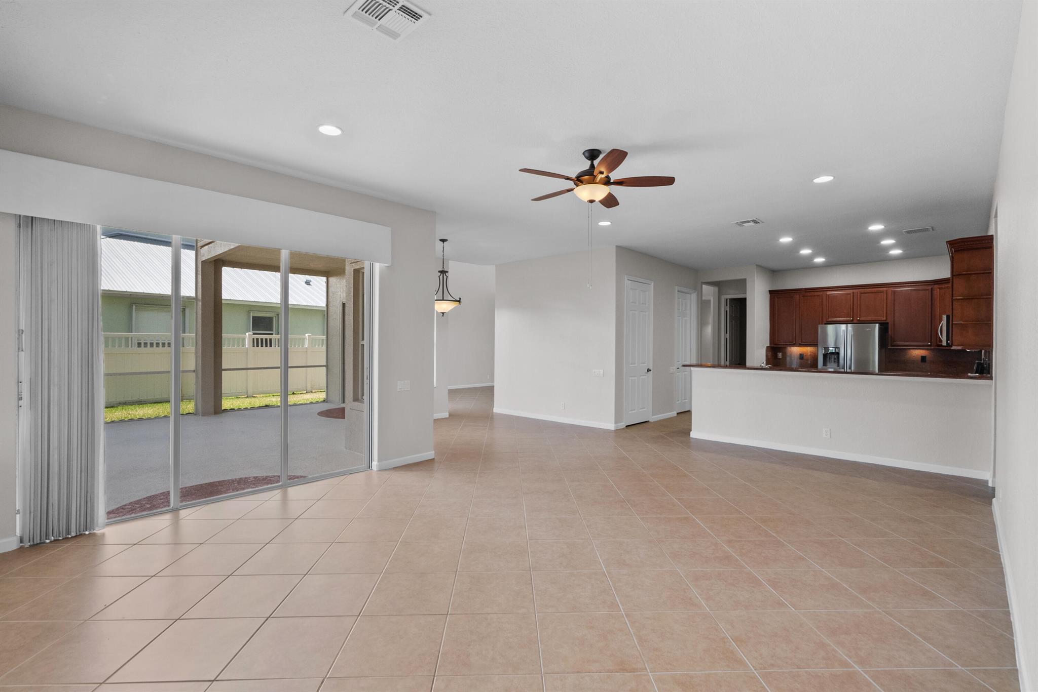 MAGNOLIA LAKES AT ST LUCI - Residential Lease