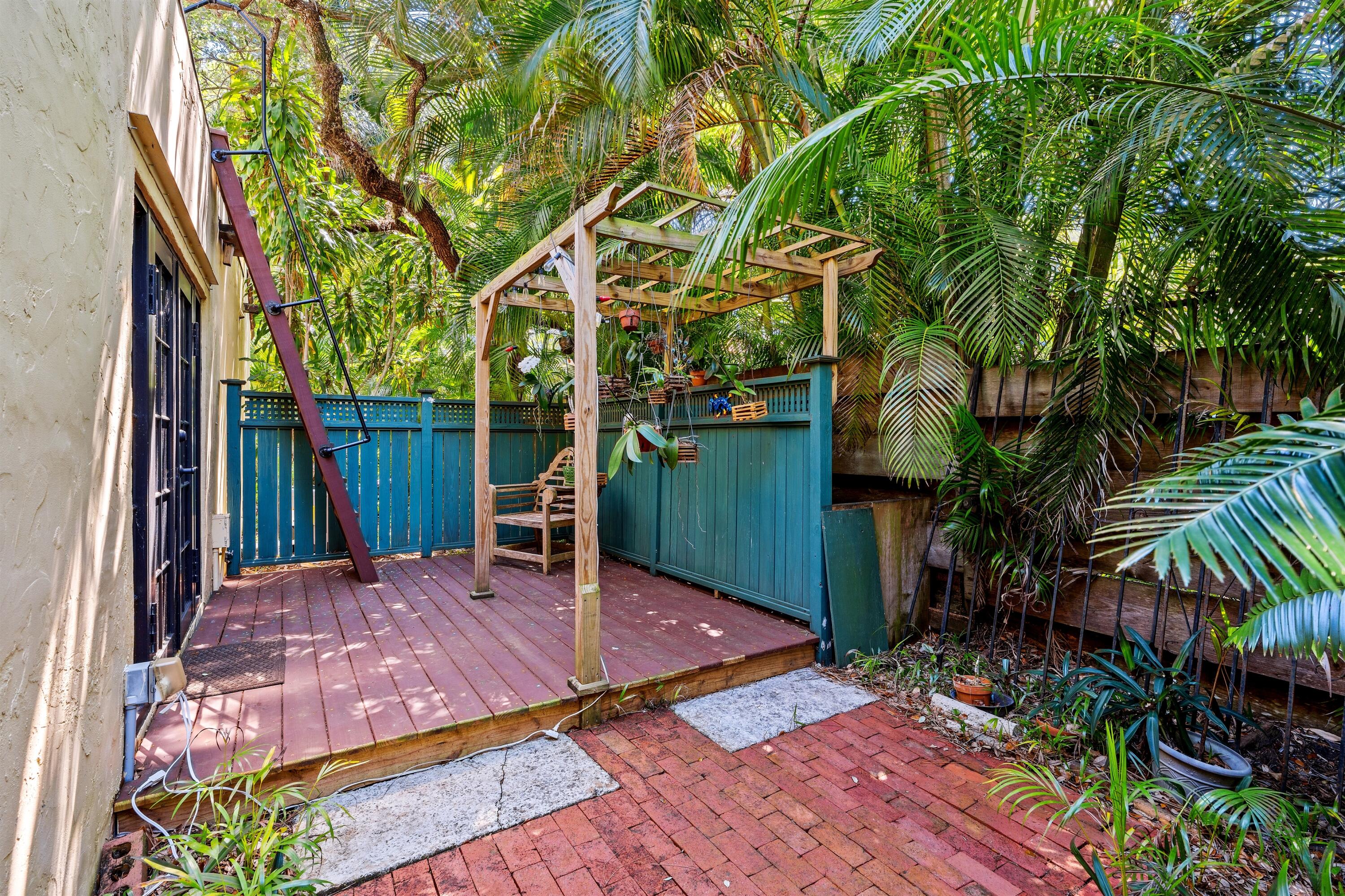 Old Floresta - Residential