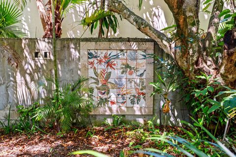 Tiny photo for 825 Alamanda Street, Boca Raton, FL 33486 (MLS # B26009050)