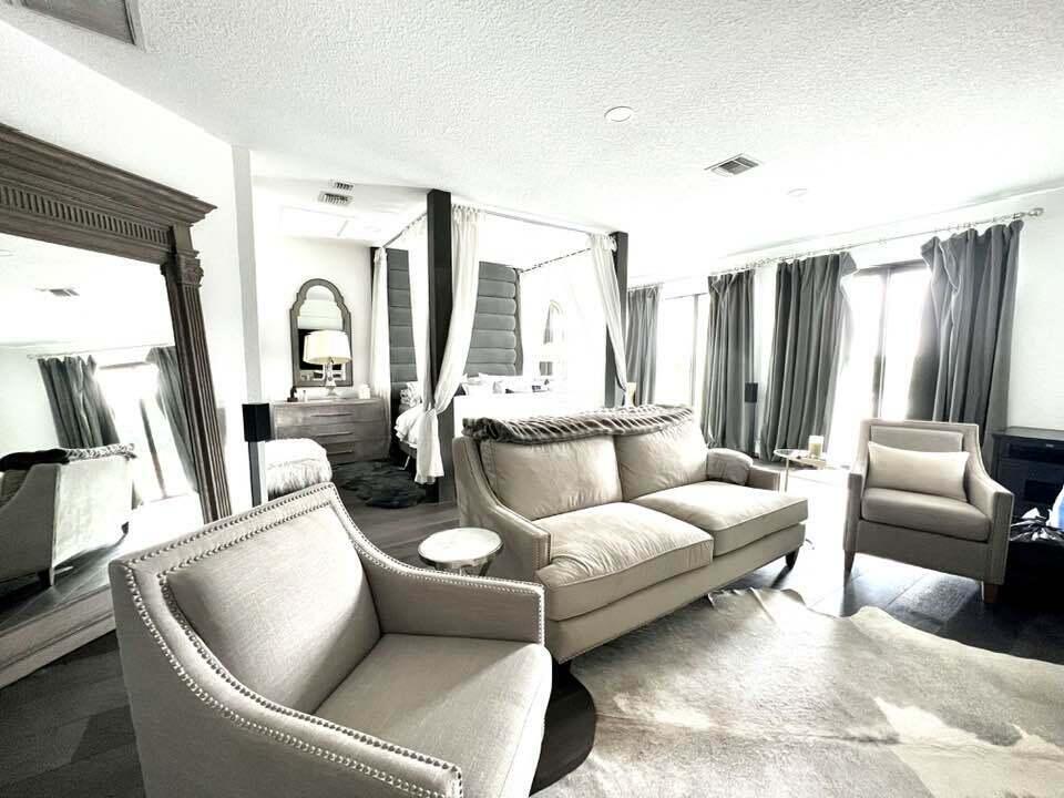 SOUTHFIELDS - Residential