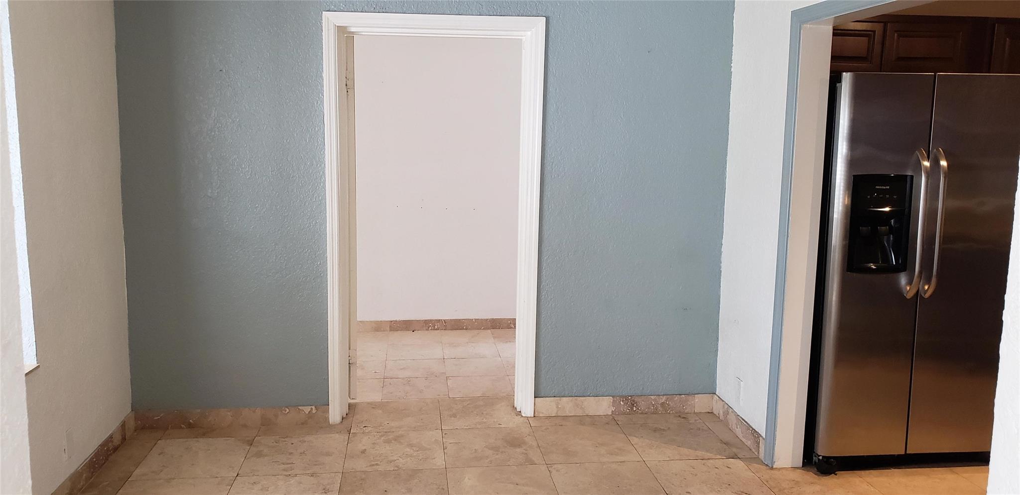 Lauderdale 2-9 D - Residential Lease