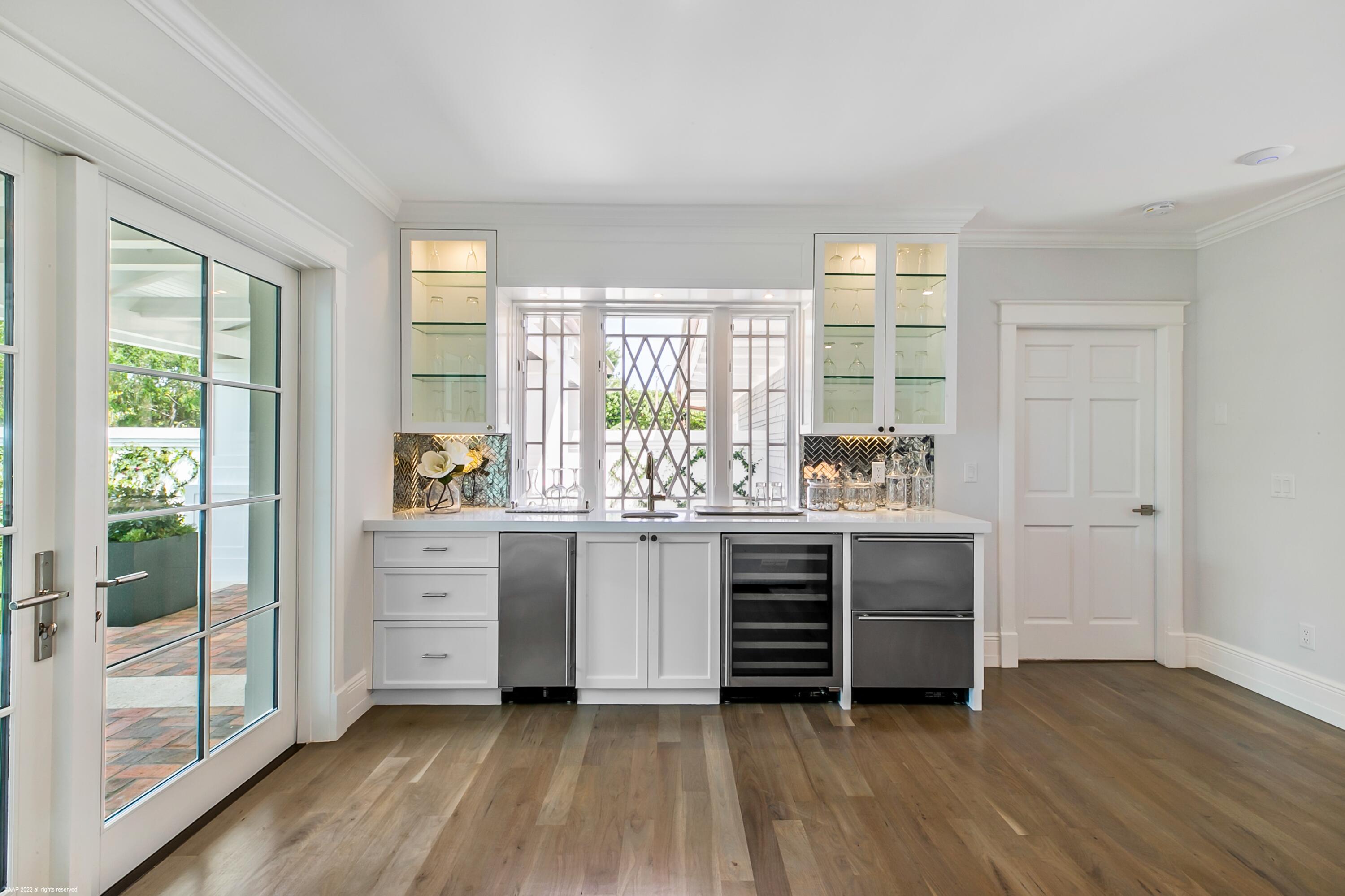 S/D OF 10-44-43, GOV LTS 1, 2 & 3 - Residential