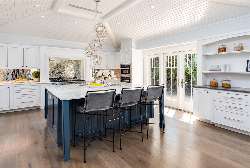 S/D OF 10-44-43, GOV LTS 1, 2 & 3 - Residential