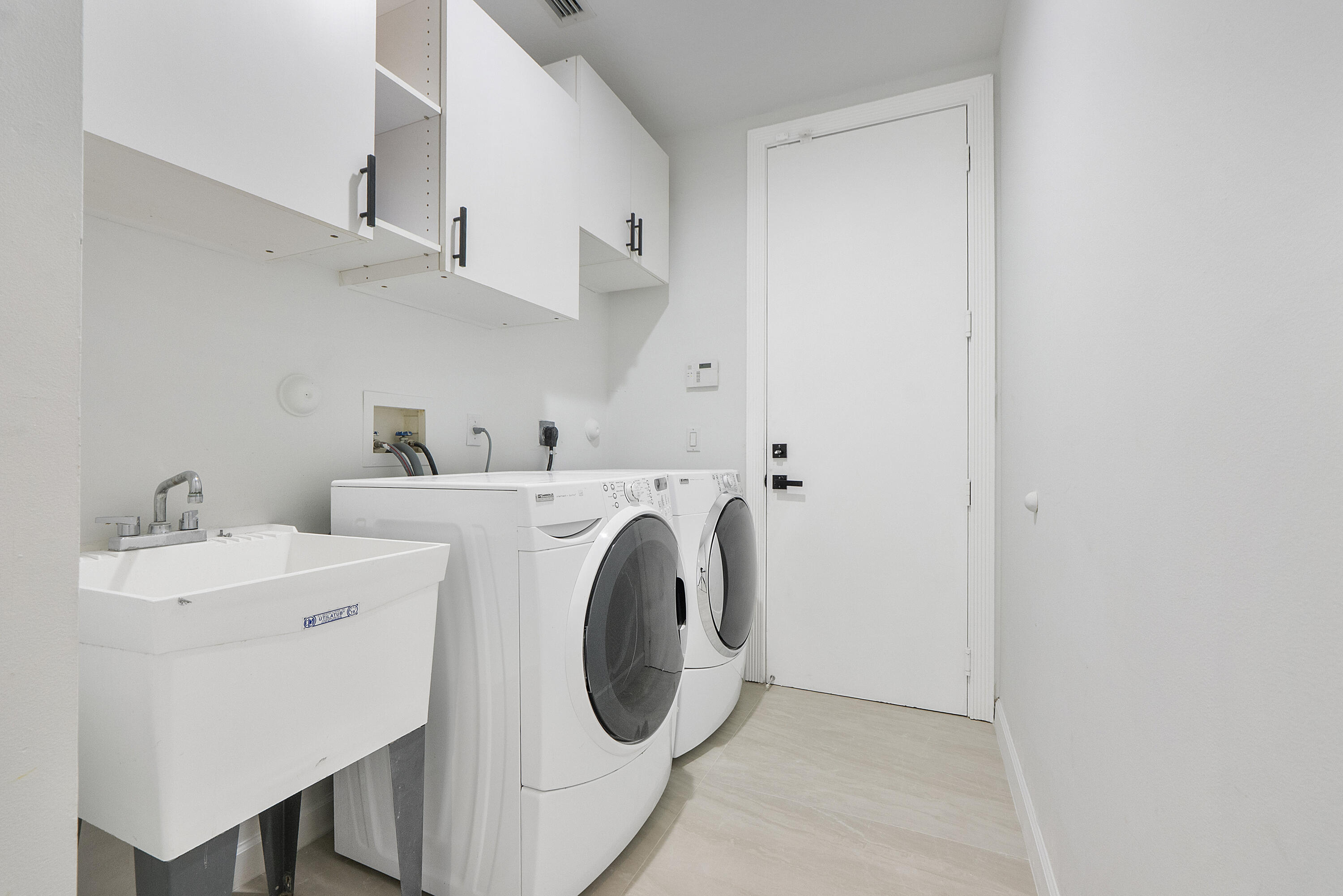 WYNDHAM LAKES CENTRAL - Residential