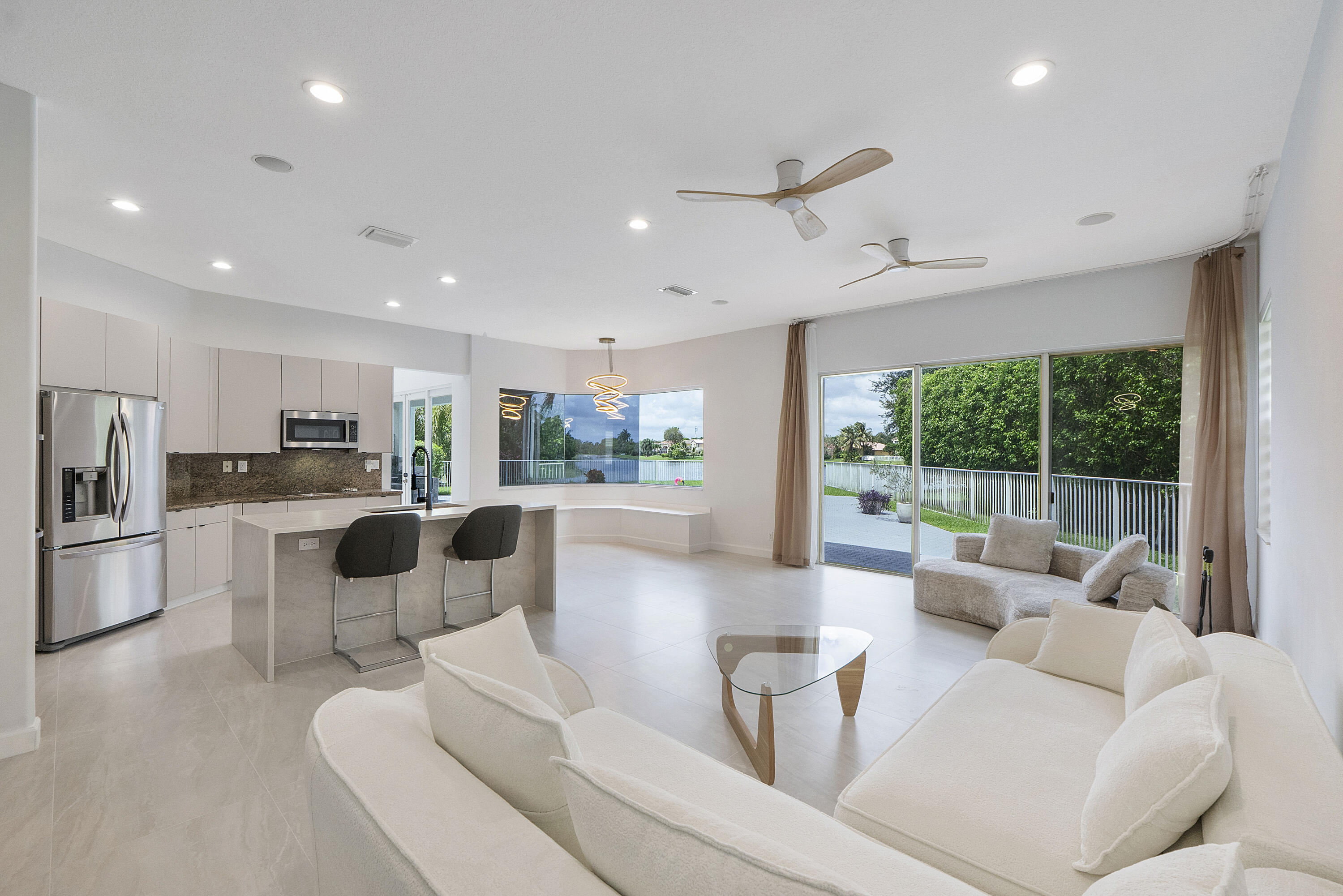 WYNDHAM LAKES CENTRAL - Residential