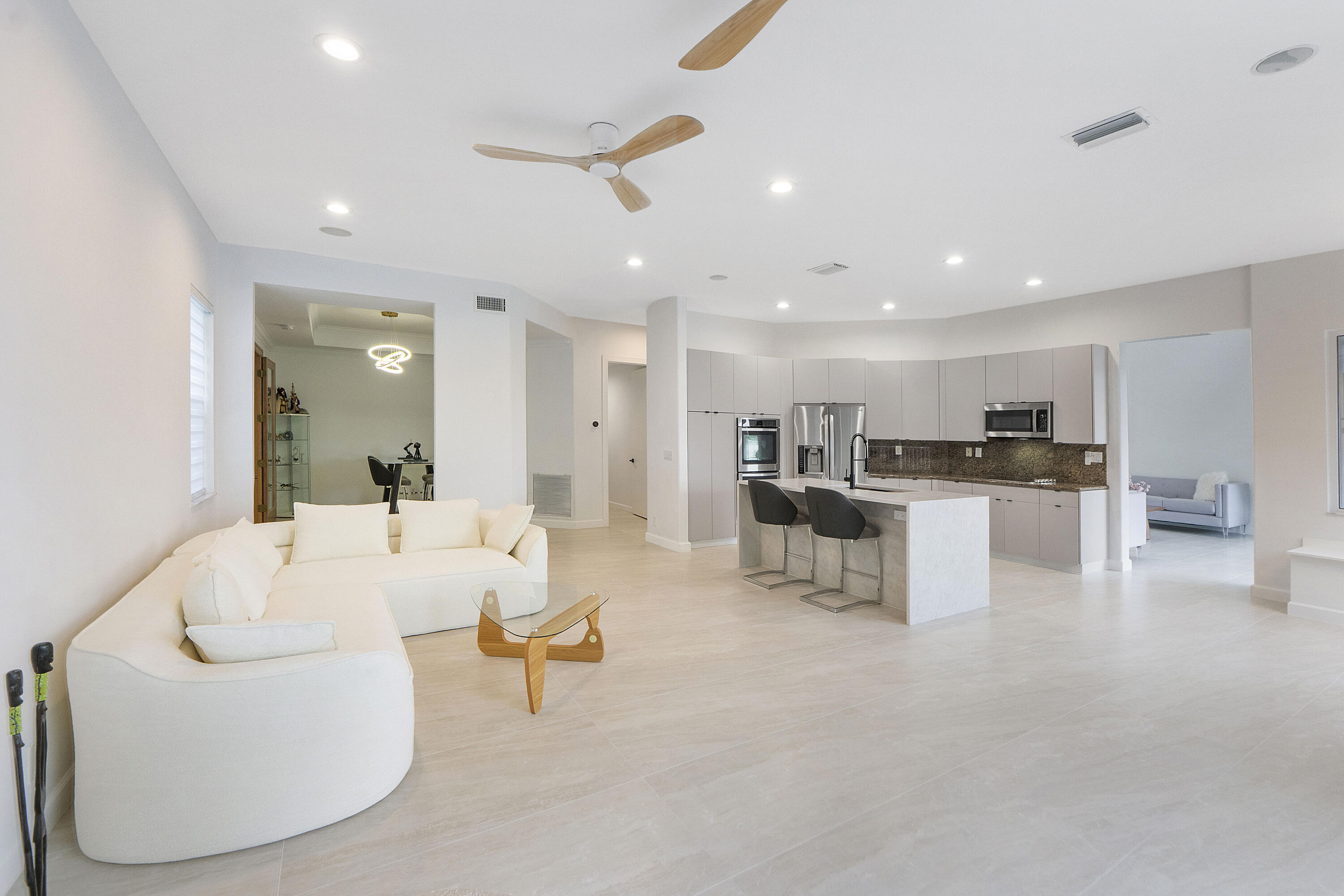 WYNDHAM LAKES CENTRAL - Residential