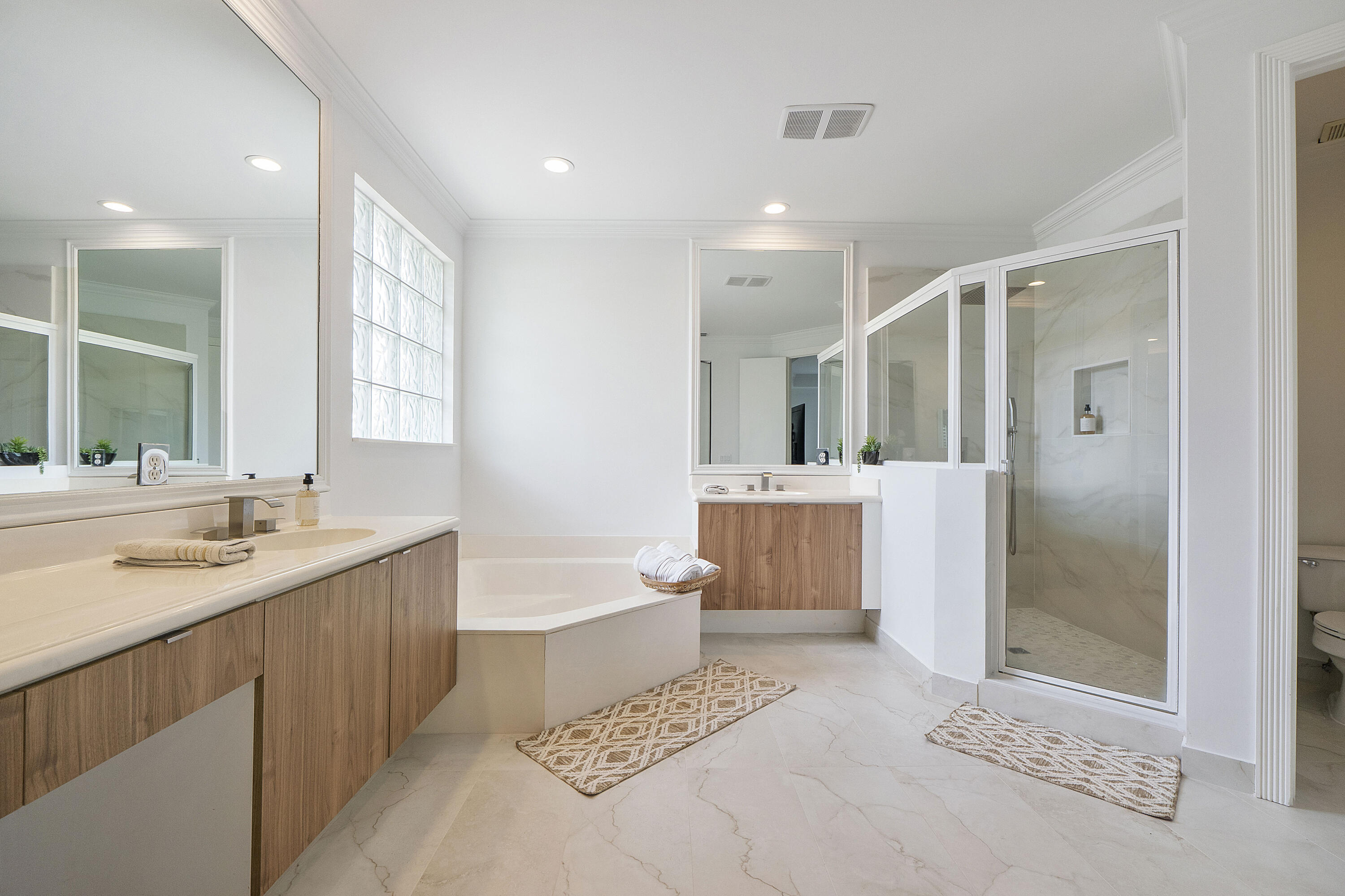 WYNDHAM LAKES CENTRAL - Residential