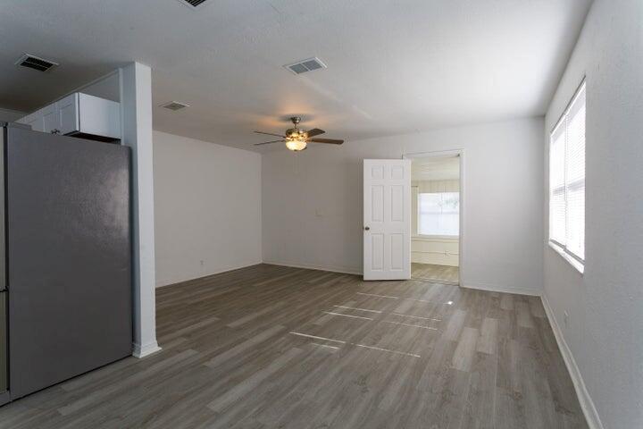 1164 W 31st Street