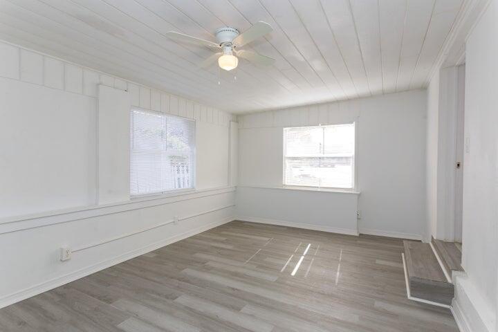 1164 W 31st Street