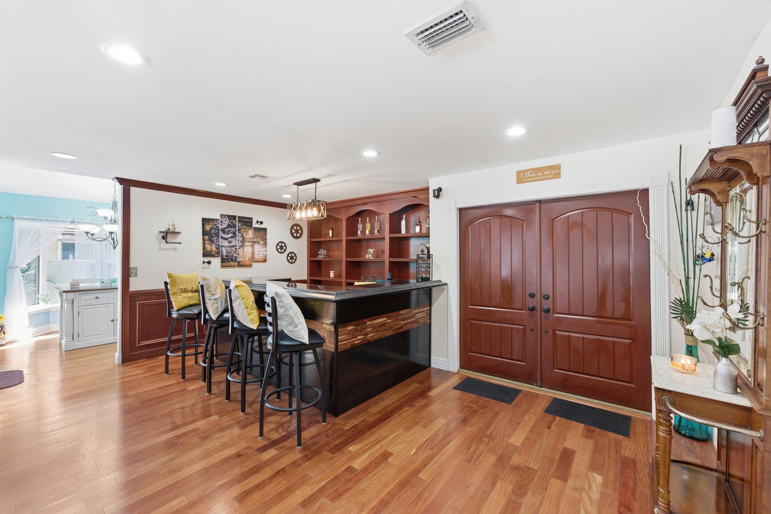 OAK WOOD - Residential