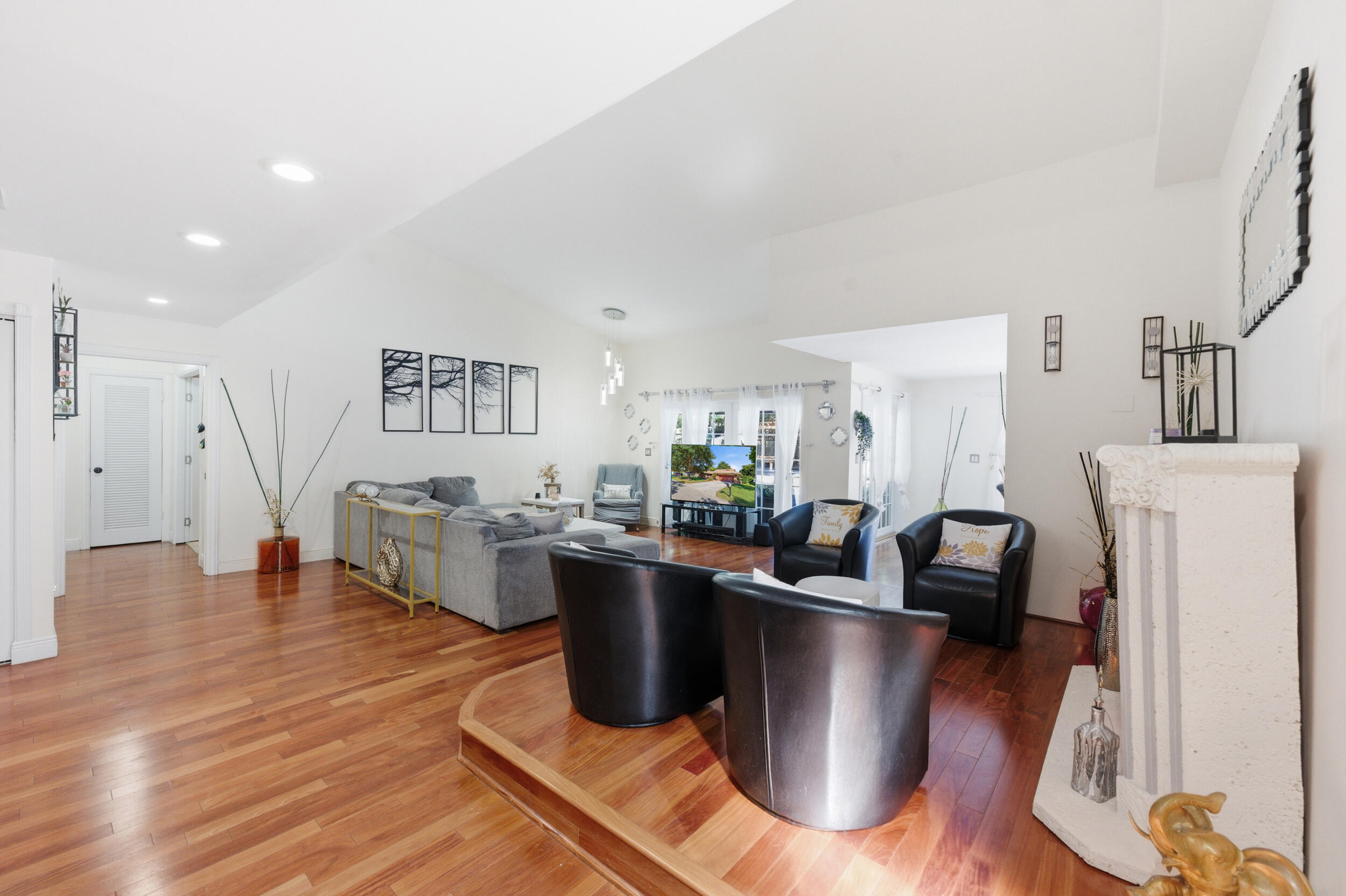 OAK WOOD - Residential