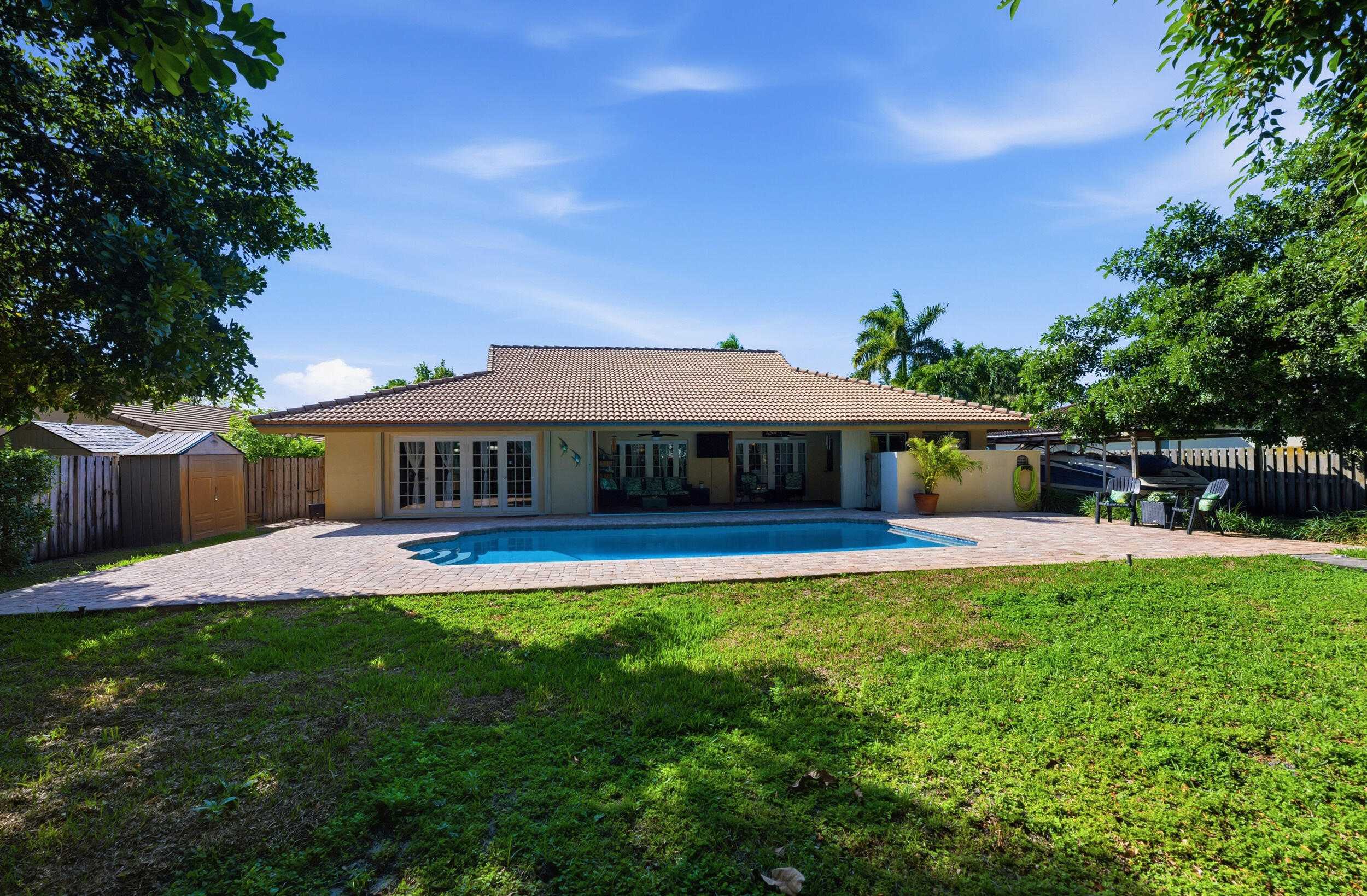 OAK WOOD - Residential