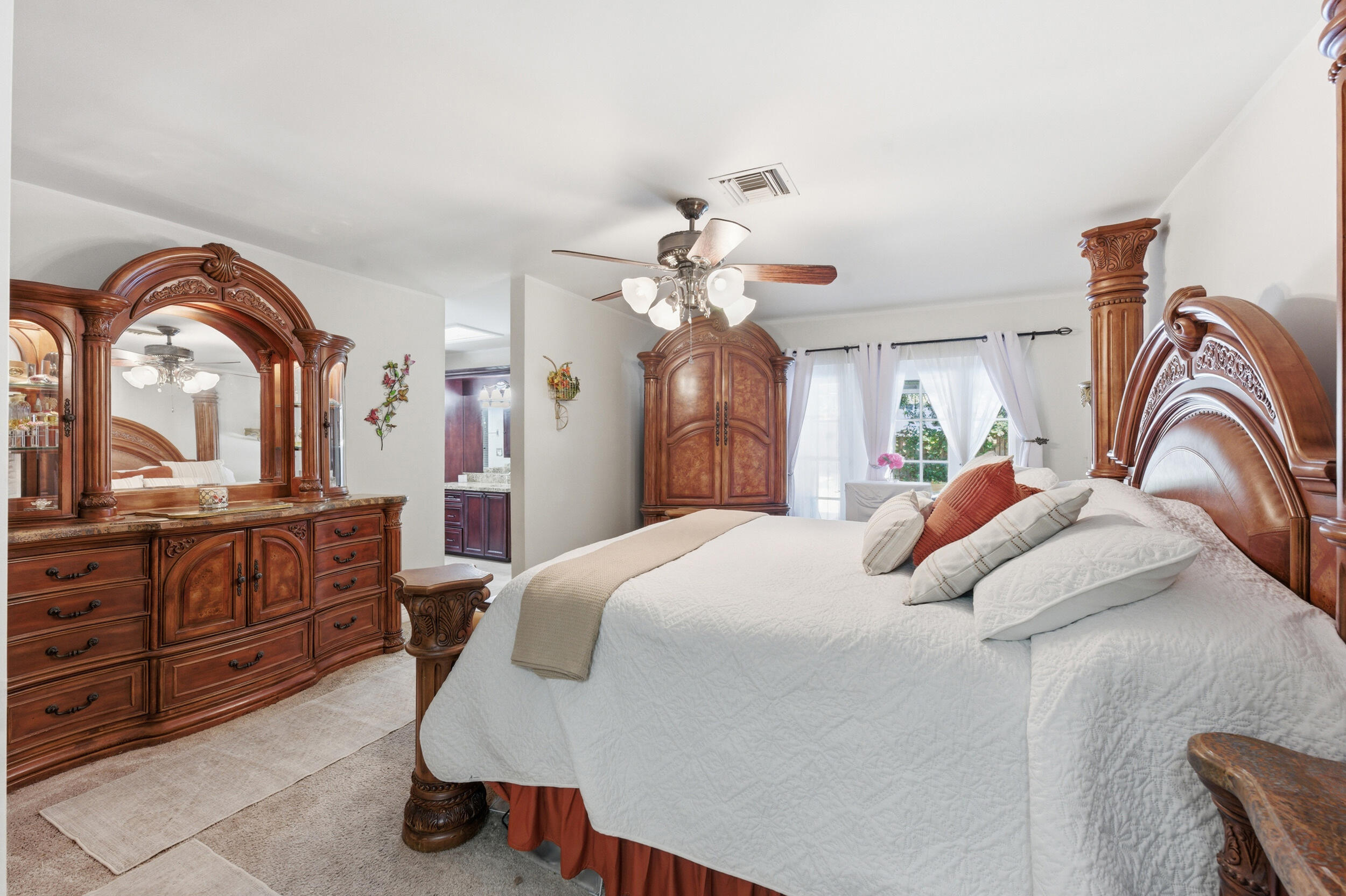 OAK WOOD - Residential