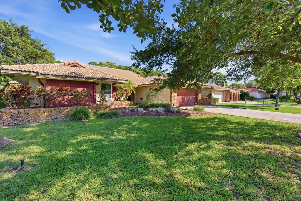Photo of 9924 NW 3rd Place, Coral Springs, FL 33071 (MLS # B26022718)