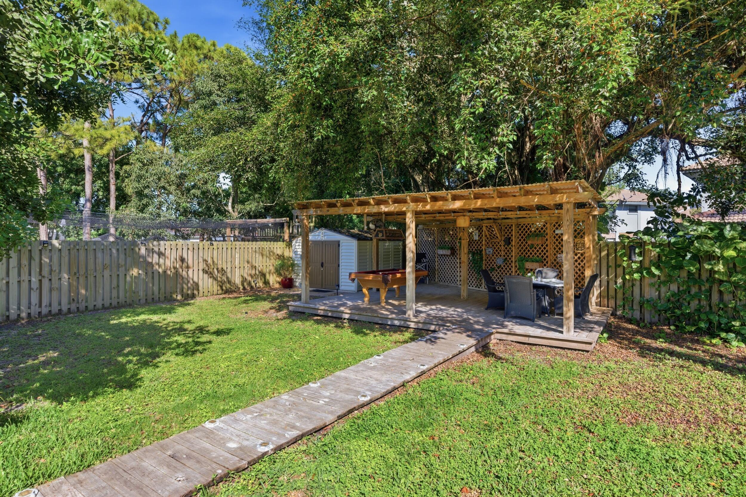 OAK WOOD - Residential