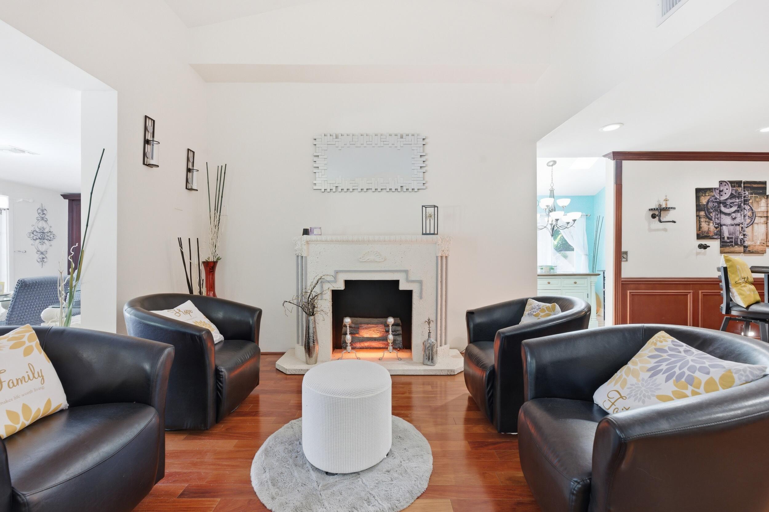 OAK WOOD - Residential