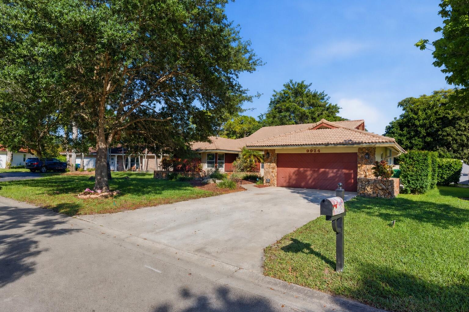 OAK WOOD - Residential