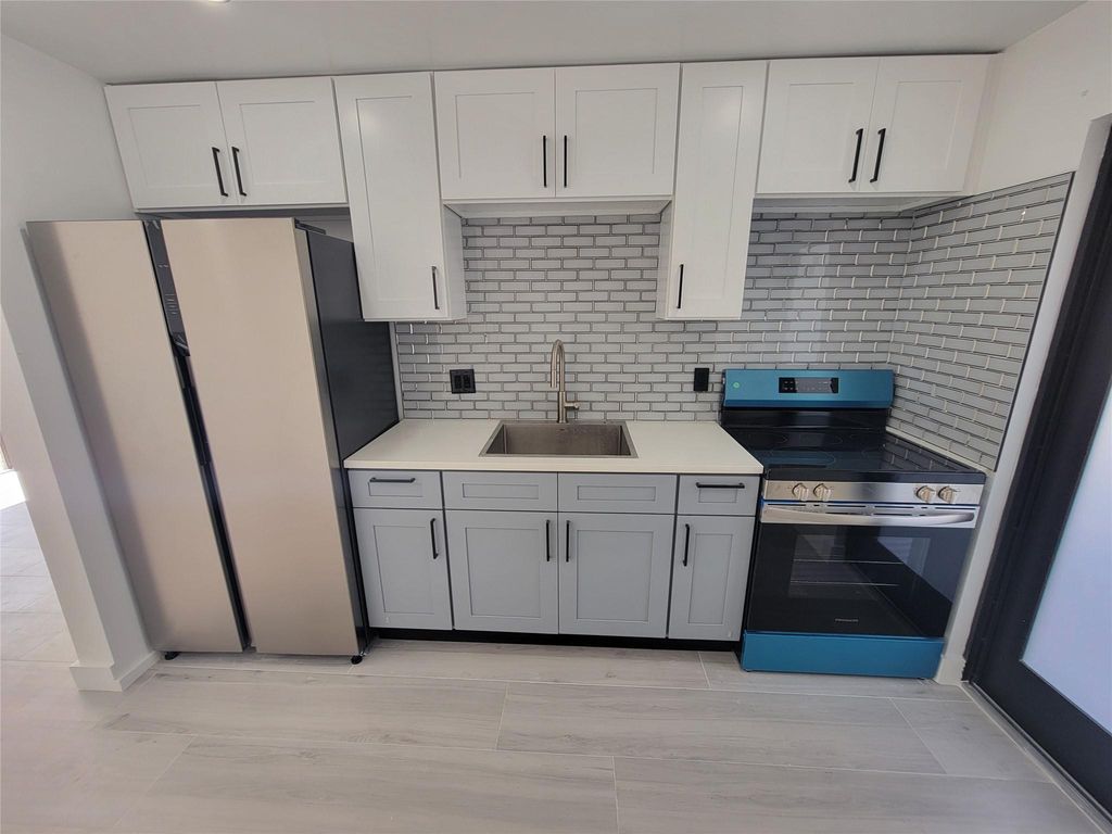 Photo of 1713 SW 11th Street #1, Fort Lauderdale, FL 33312 (MLS # F10525886)