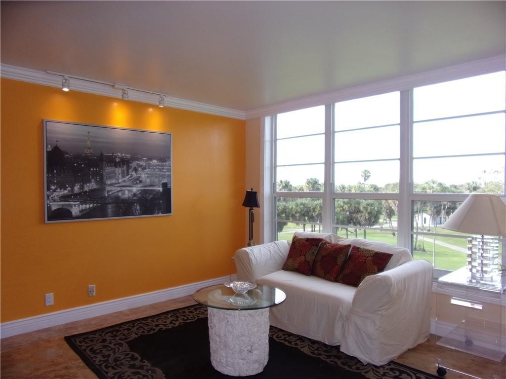 Palm Aire - Residential