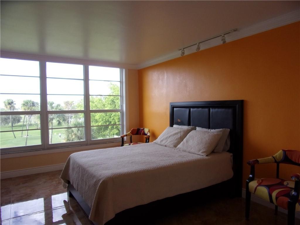 Palm Aire - Residential