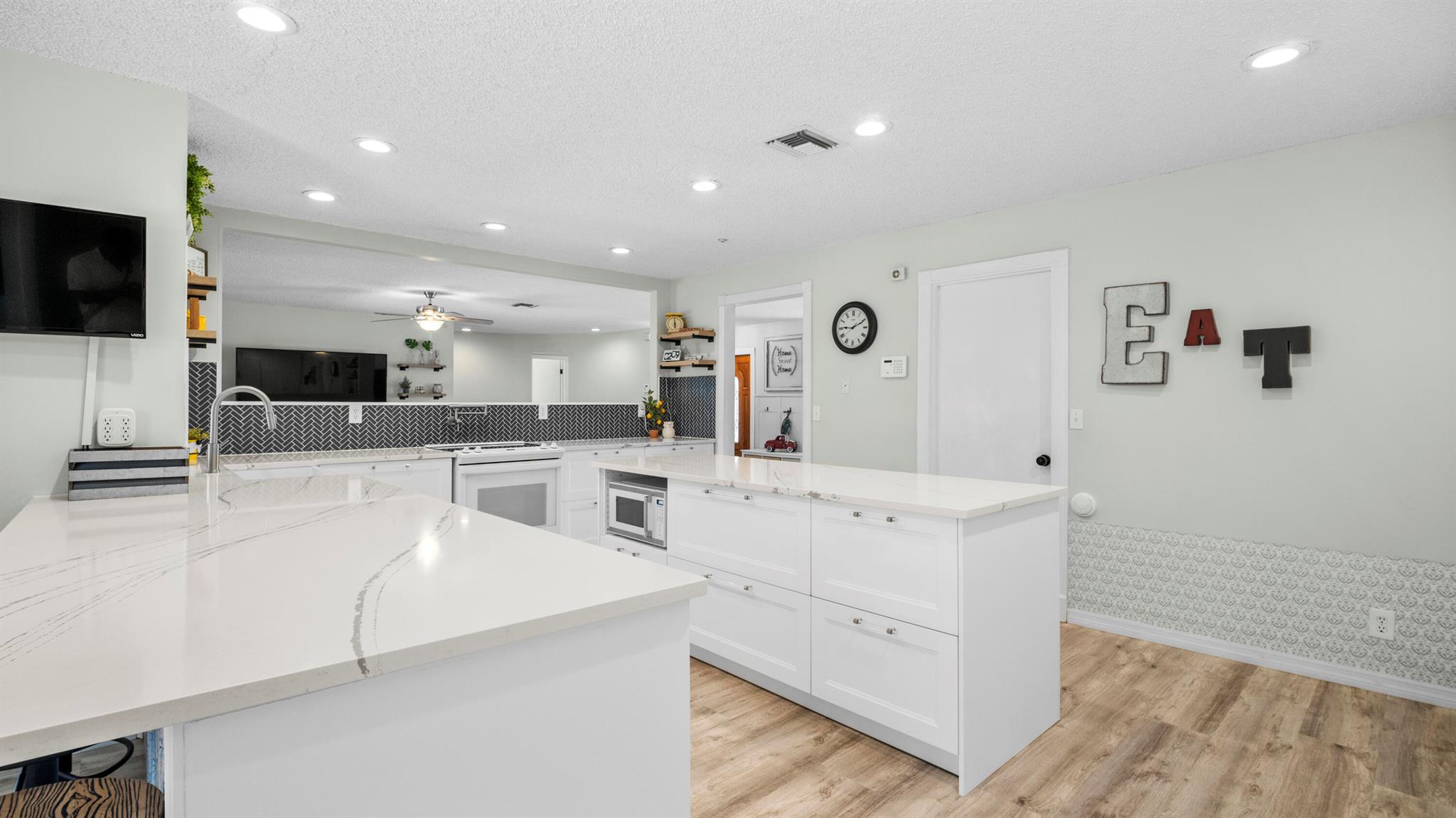 4560 Brandywine Drive