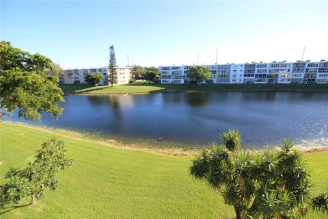 A home in Deerfield Beach