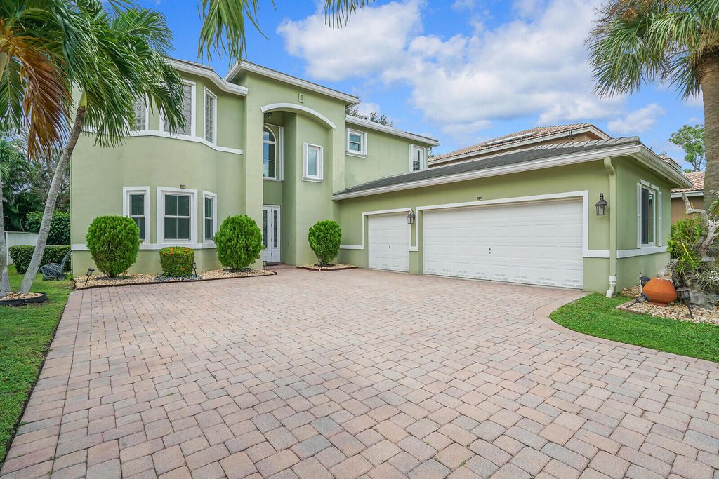 Photo of 6164 C Durham Drive, Lake Worth, FL 33467 (MLS # R11024066)