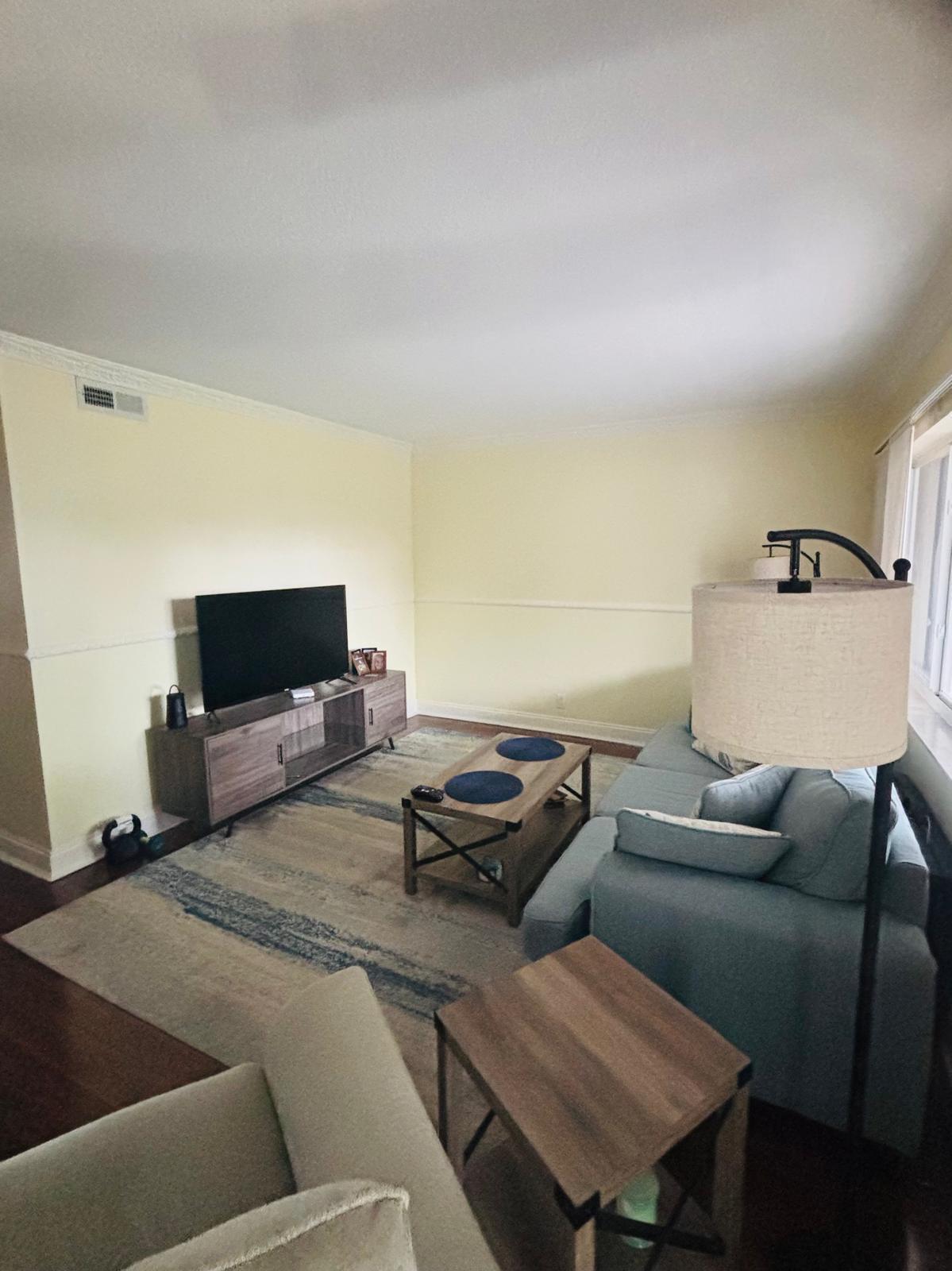 VENETIAN PARK CO-OP - Residential Lease